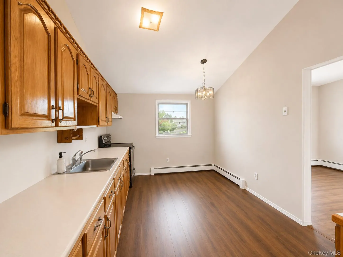 95 Lake Drive, Babylon, NY, 5 Bedrooms Bedrooms, 10 Rooms Rooms,3 BathroomsBathrooms,Residential,For Rent,Lake,0,1040125 95 Lake Drive, Babylon, NY, 5 Bedrooms Bedrooms, 10 Rooms Rooms,3 BathroomsBathrooms,Residential,For Rent,Lake,0,1040125
