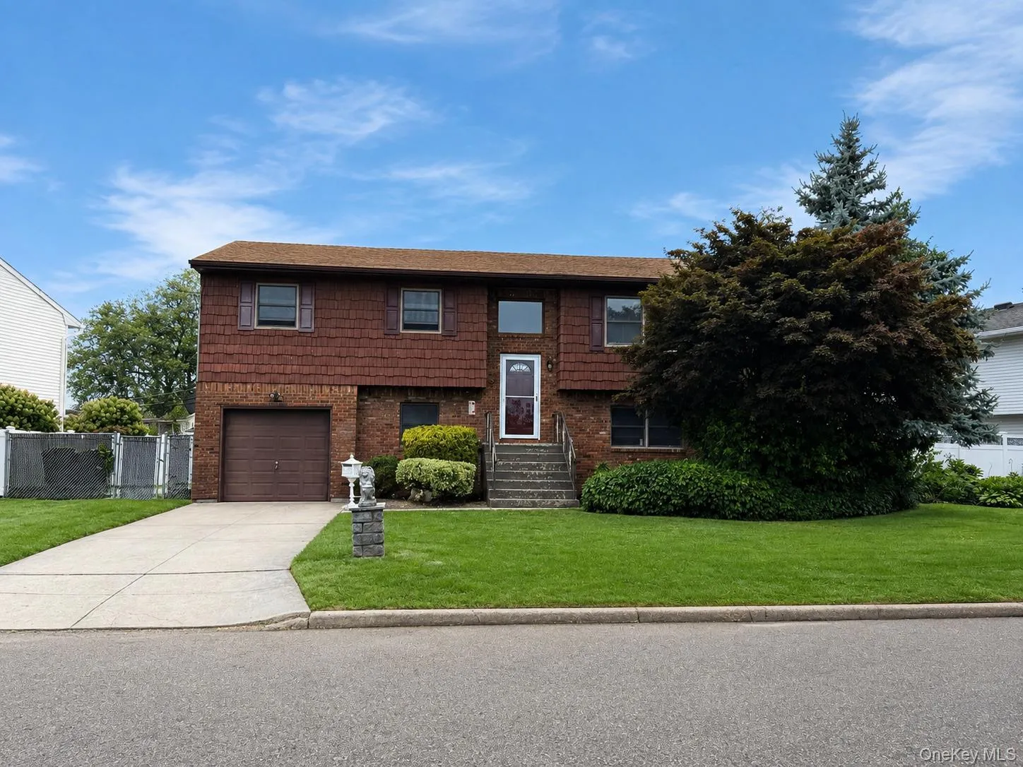 95 Lake Drive, Babylon, NY, 5 Bedrooms Bedrooms, 10 Rooms Rooms,3 BathroomsBathrooms,Residential,For Rent,Lake,0,1040125 95 Lake Drive, Babylon, NY, 5 Bedrooms Bedrooms, 10 Rooms Rooms,3 BathroomsBathrooms,Residential,For Rent,Lake,0,1040125