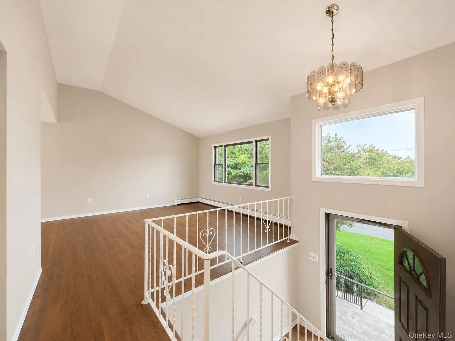95 Lake Drive, Babylon, NY, 5 Bedrooms Bedrooms, 10 Rooms Rooms,3 BathroomsBathrooms,Residential,For Rent,Lake,0,1040125 95 Lake Drive, Babylon, NY, 5 Bedrooms Bedrooms, 10 Rooms Rooms,3 BathroomsBathrooms,Residential,For Rent,Lake,0,1040125