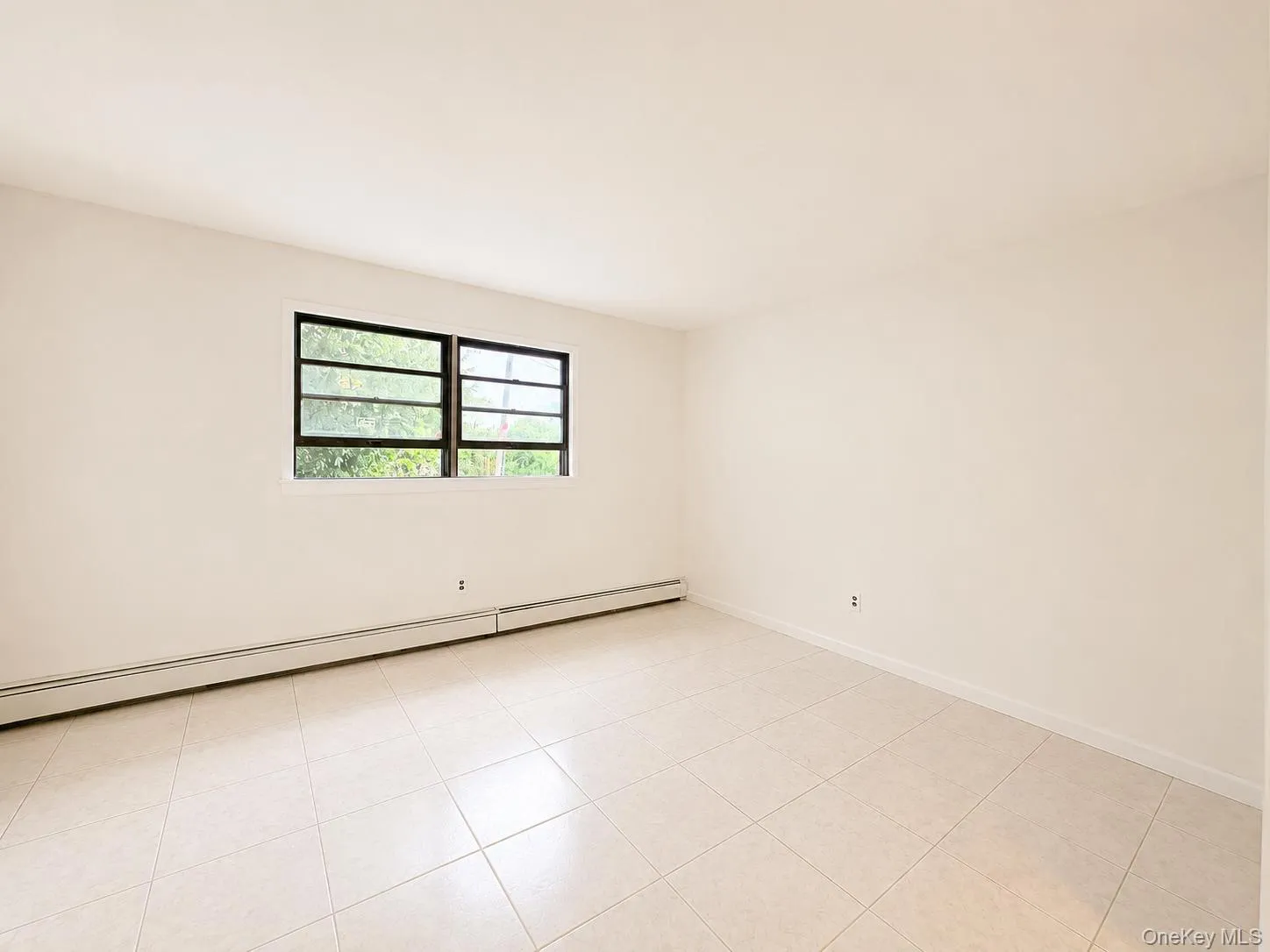 95 Lake Drive, Babylon, NY, 5 Bedrooms Bedrooms, 10 Rooms Rooms,3 BathroomsBathrooms,Residential,For Rent,Lake,0,1040125 95 Lake Drive, Babylon, NY, 5 Bedrooms Bedrooms, 10 Rooms Rooms,3 BathroomsBathrooms,Residential,For Rent,Lake,0,1040125