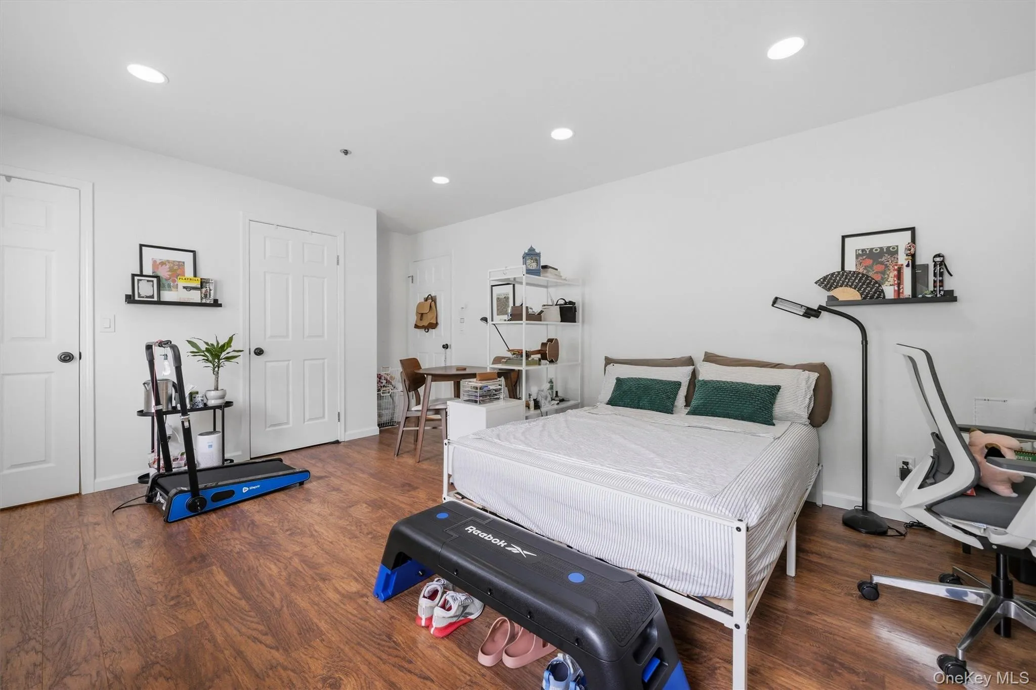 204 Watch Hill Drive, Greenburgh, NY, 2 Bedrooms Bedrooms, 5 Rooms Rooms,1 BathroomBathrooms,Residential,For Rent,Watch Hill,0,1040128 204 Watch Hill Drive, Greenburgh, NY, 2 Bedrooms Bedrooms, 5 Rooms Rooms,1 BathroomBathrooms,Residential,For Rent,Watch Hill,0,1040128