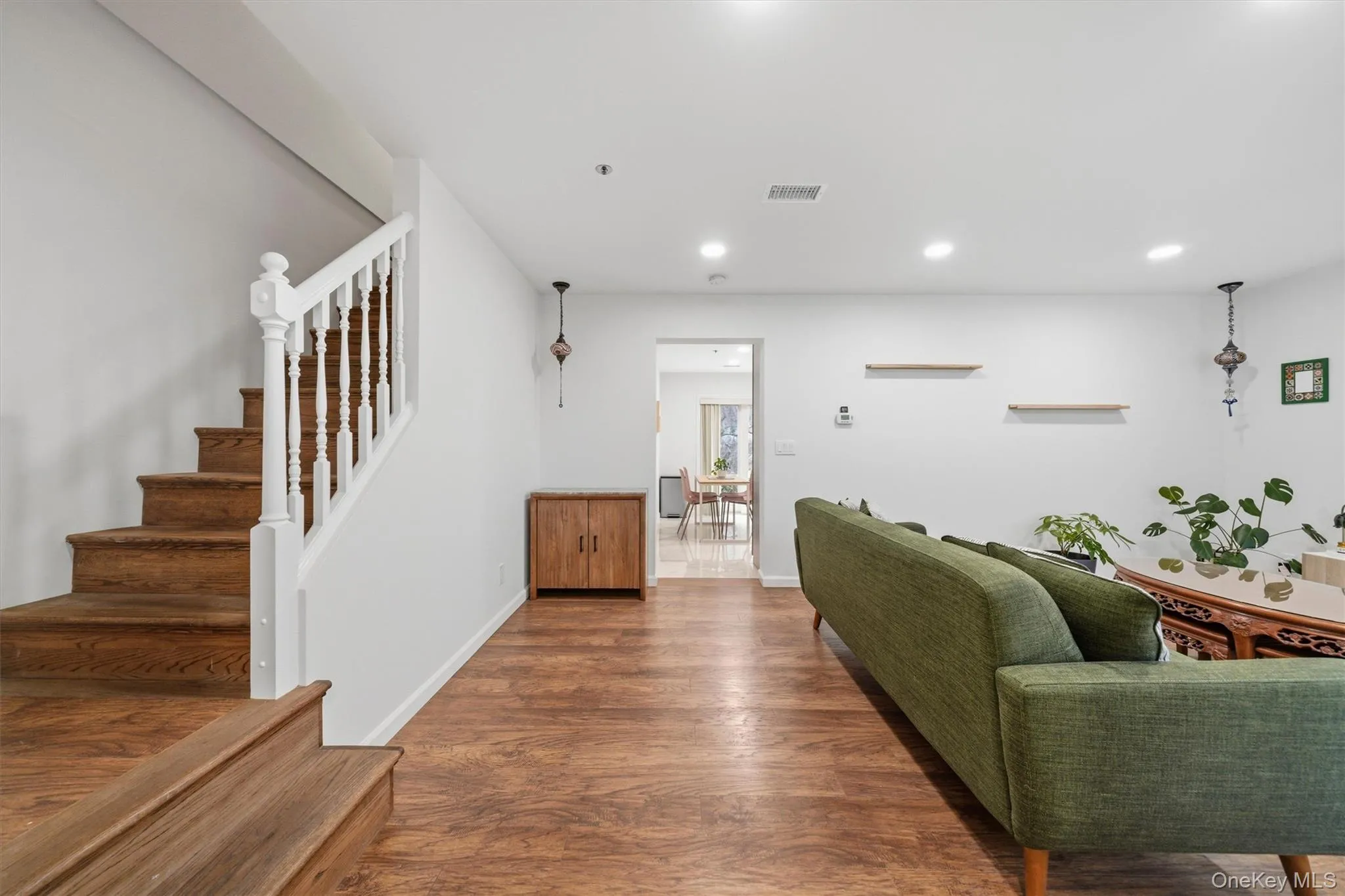 204 Watch Hill Drive, Greenburgh, NY, 2 Bedrooms Bedrooms, 5 Rooms Rooms,1 BathroomBathrooms,Residential,For Rent,Watch Hill,0,1040128 204 Watch Hill Drive, Greenburgh, NY, 2 Bedrooms Bedrooms, 5 Rooms Rooms,1 BathroomBathrooms,Residential,For Rent,Watch Hill,0,1040128