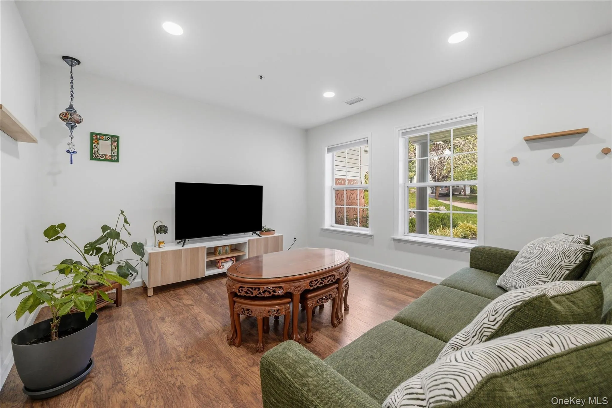 204 Watch Hill Drive, Greenburgh, NY, 2 Bedrooms Bedrooms, 5 Rooms Rooms,1 BathroomBathrooms,Residential,For Rent,Watch Hill,0,1040128 204 Watch Hill Drive, Greenburgh, NY, 2 Bedrooms Bedrooms, 5 Rooms Rooms,1 BathroomBathrooms,Residential,For Rent,Watch Hill,0,1040128