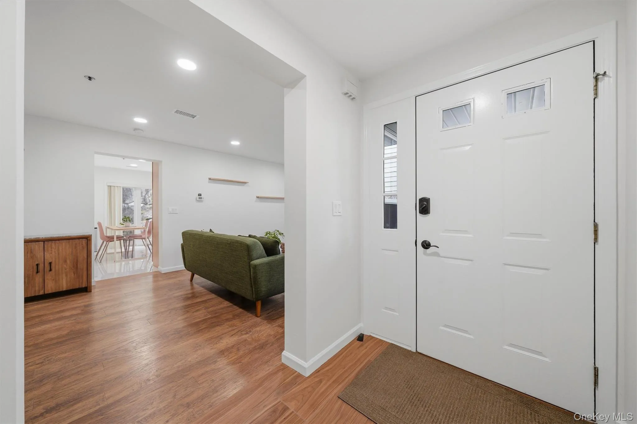 204 Watch Hill Drive, Greenburgh, NY, 2 Bedrooms Bedrooms, 5 Rooms Rooms,1 BathroomBathrooms,Residential,For Rent,Watch Hill,0,1040128 204 Watch Hill Drive, Greenburgh, NY, 2 Bedrooms Bedrooms, 5 Rooms Rooms,1 BathroomBathrooms,Residential,For Rent,Watch Hill,0,1040128