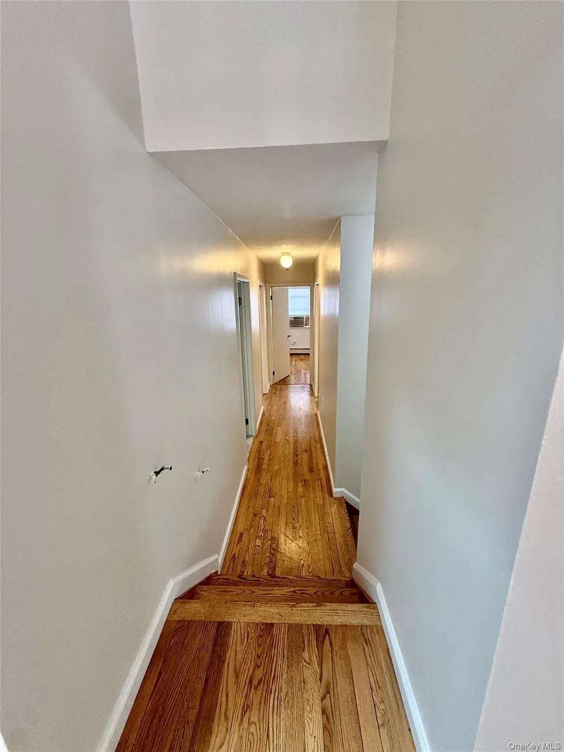 995 Jennings Street, New York, NY, 3 Bedrooms Bedrooms, 5 Rooms Rooms,1 BathroomBathrooms,Residential Lease,For Rent,Jennings,0,1040129 995 Jennings Street, New York, NY, 3 Bedrooms Bedrooms, 5 Rooms Rooms,1 BathroomBathrooms,Residential Lease,For Rent,Jennings,0,1040129