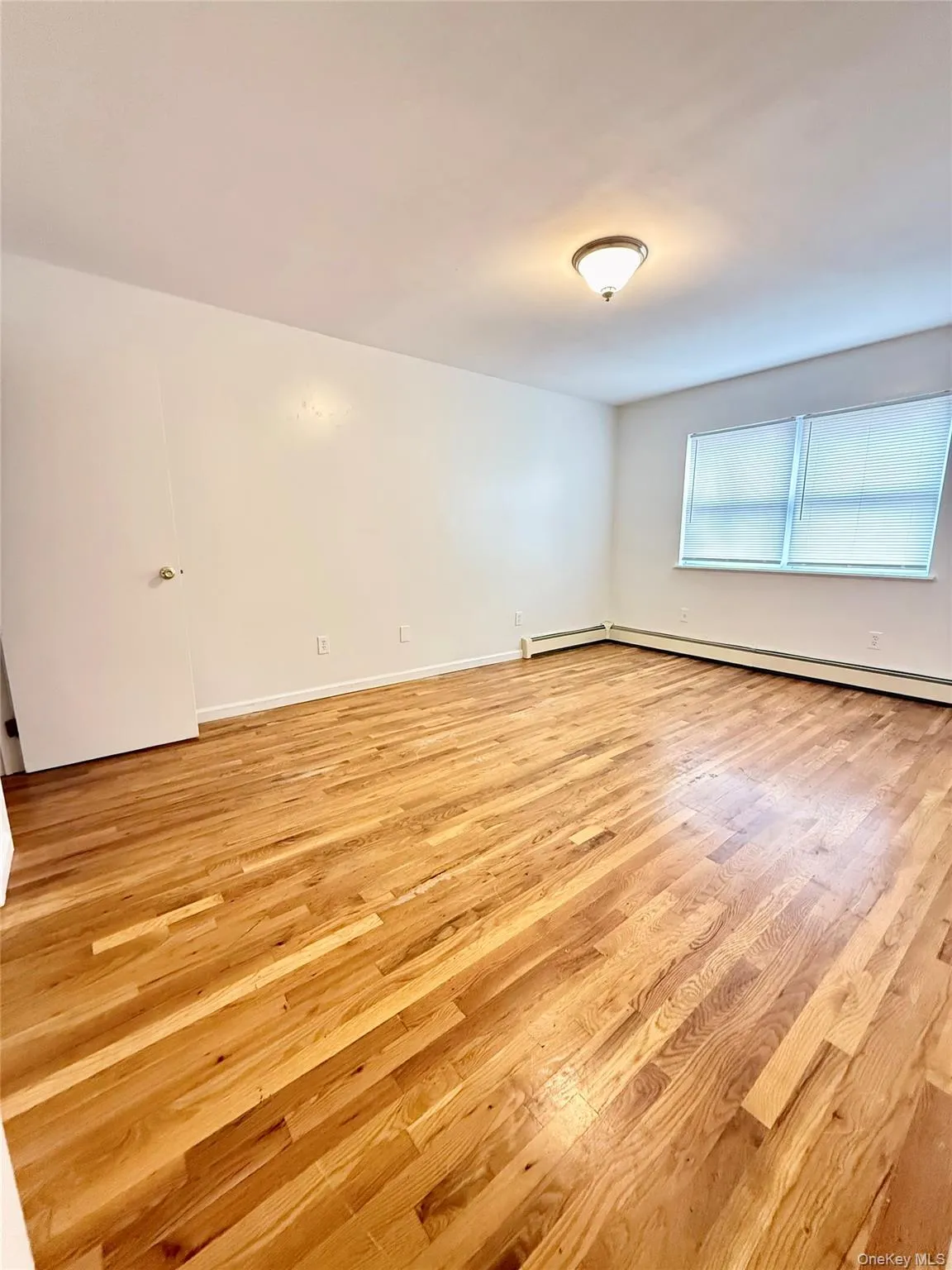 995 Jennings Street, New York, NY, 3 Bedrooms Bedrooms, 5 Rooms Rooms,1 BathroomBathrooms,Residential Lease,For Rent,Jennings,0,1040129 995 Jennings Street, New York, NY, 3 Bedrooms Bedrooms, 5 Rooms Rooms,1 BathroomBathrooms,Residential Lease,For Rent,Jennings,0,1040129