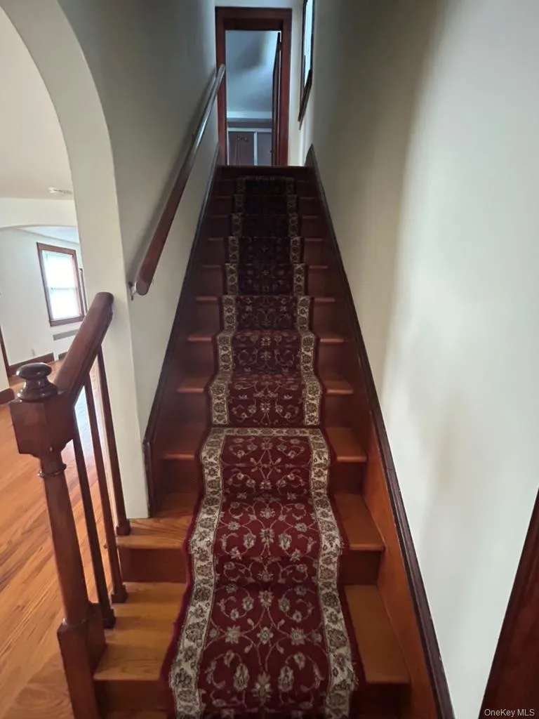 20 Vine Street, Clarkstown, NY, 2 Bedrooms Bedrooms, 5 Rooms Rooms,1 BathroomBathrooms,Residential Lease,For Rent,Vine,0,1040130 20 Vine Street, Clarkstown, NY, 2 Bedrooms Bedrooms, 5 Rooms Rooms,1 BathroomBathrooms,Residential Lease,For Rent,Vine,0,1040130