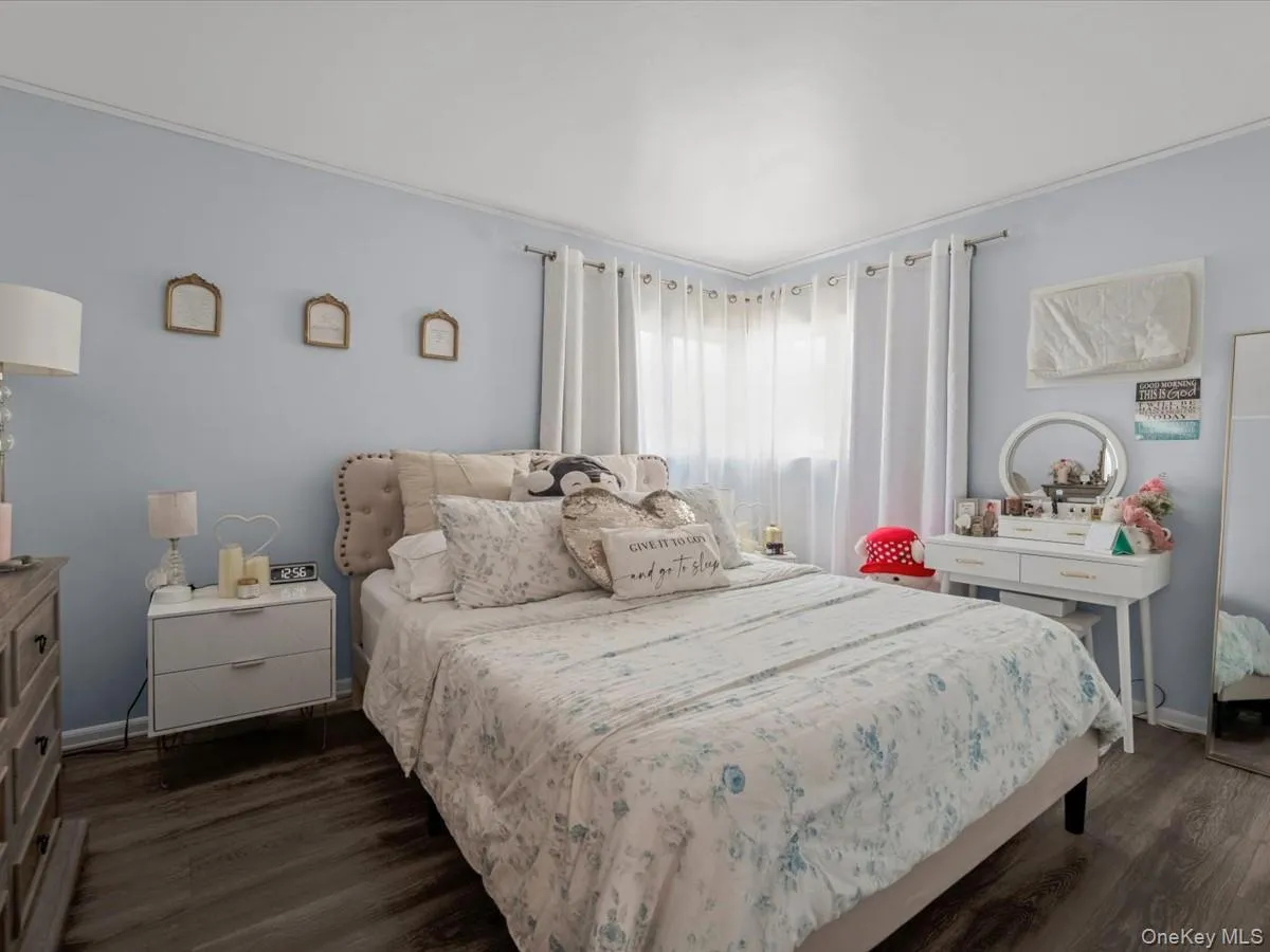 208 3rd Street, Oyster Bay, NY, 3 Bedrooms Bedrooms, 6 Rooms Rooms,1 BathroomBathrooms,Residential,For Rent,3rd,0,1040131 208 3rd Street, Oyster Bay, NY, 3 Bedrooms Bedrooms, 6 Rooms Rooms,1 BathroomBathrooms,Residential,For Rent,3rd,0,1040131