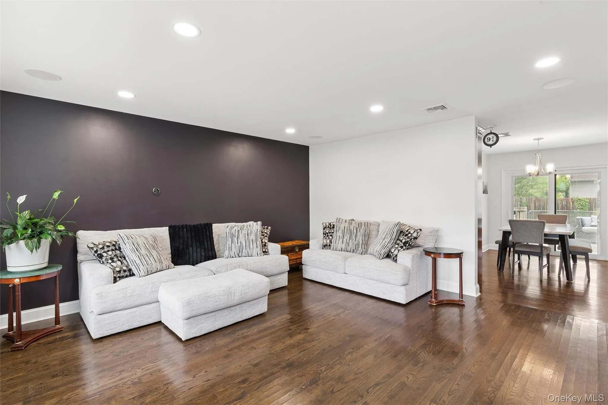 25 Ocean Avenue, Brookhaven, NY, 4 Bedrooms Bedrooms, 10 Rooms Rooms,2 BathroomsBathrooms,Residential,For Rent,Ocean,0,1040135 25 Ocean Avenue, Brookhaven, NY, 4 Bedrooms Bedrooms, 10 Rooms Rooms,2 BathroomsBathrooms,Residential,For Rent,Ocean,0,1040135