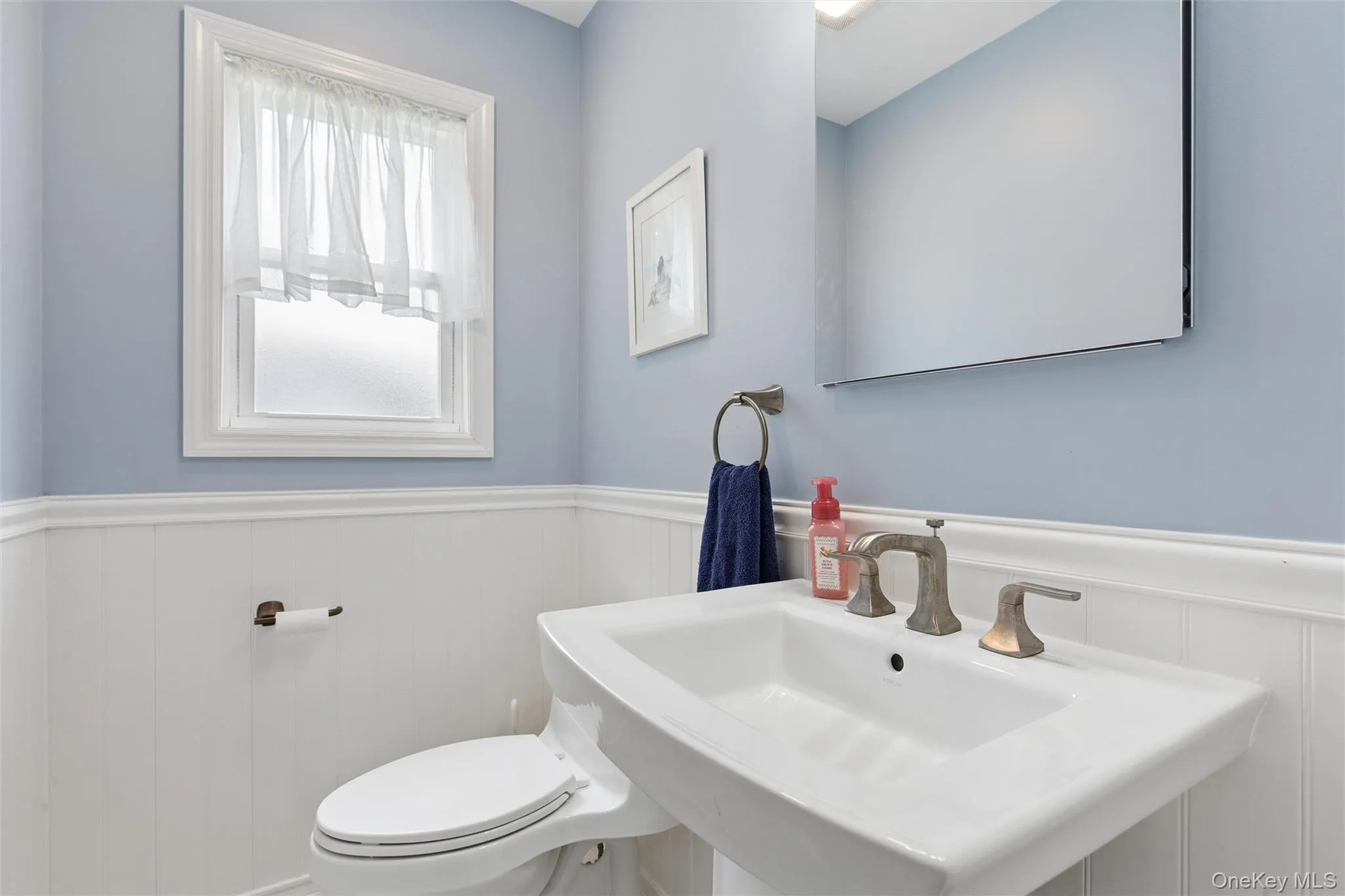 25 Ocean Avenue, Brookhaven, NY, 4 Bedrooms Bedrooms, 10 Rooms Rooms,2 BathroomsBathrooms,Residential,For Rent,Ocean,0,1040135 25 Ocean Avenue, Brookhaven, NY, 4 Bedrooms Bedrooms, 10 Rooms Rooms,2 BathroomsBathrooms,Residential,For Rent,Ocean,0,1040135