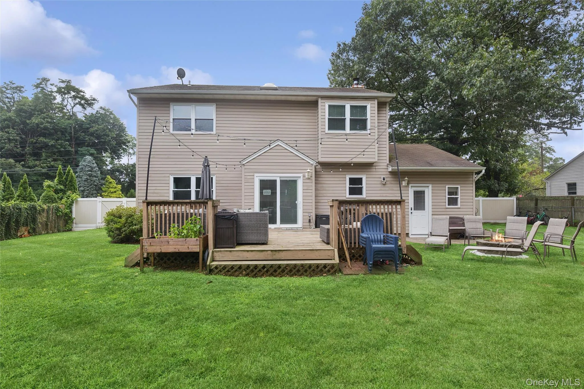 25 Ocean Avenue, Brookhaven, NY, 4 Bedrooms Bedrooms, 10 Rooms Rooms,2 BathroomsBathrooms,Residential,For Rent,Ocean,0,1040135 25 Ocean Avenue, Brookhaven, NY, 4 Bedrooms Bedrooms, 10 Rooms Rooms,2 BathroomsBathrooms,Residential,For Rent,Ocean,0,1040135