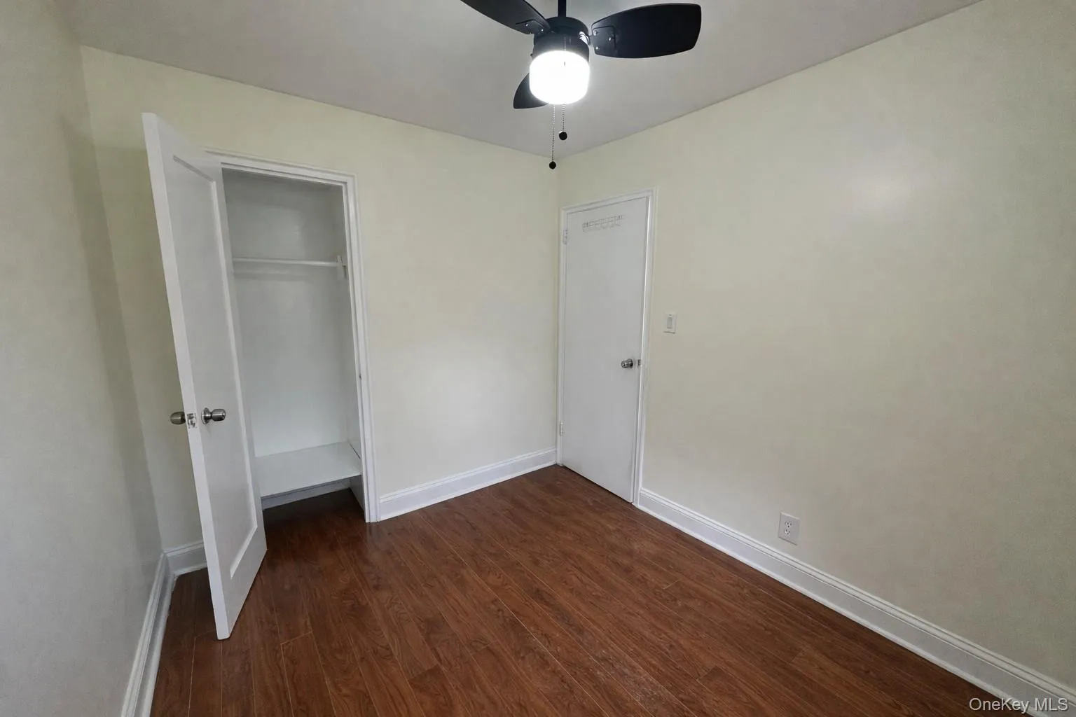 141-20 77 Road, New York, NY, 2 Bedrooms Bedrooms, 5 Rooms Rooms,1 BathroomBathrooms,Residential Lease,For Rent,77,0,1040137 141-20 77 Road, New York, NY, 2 Bedrooms Bedrooms, 5 Rooms Rooms,1 BathroomBathrooms,Residential Lease,For Rent,77,0,1040137