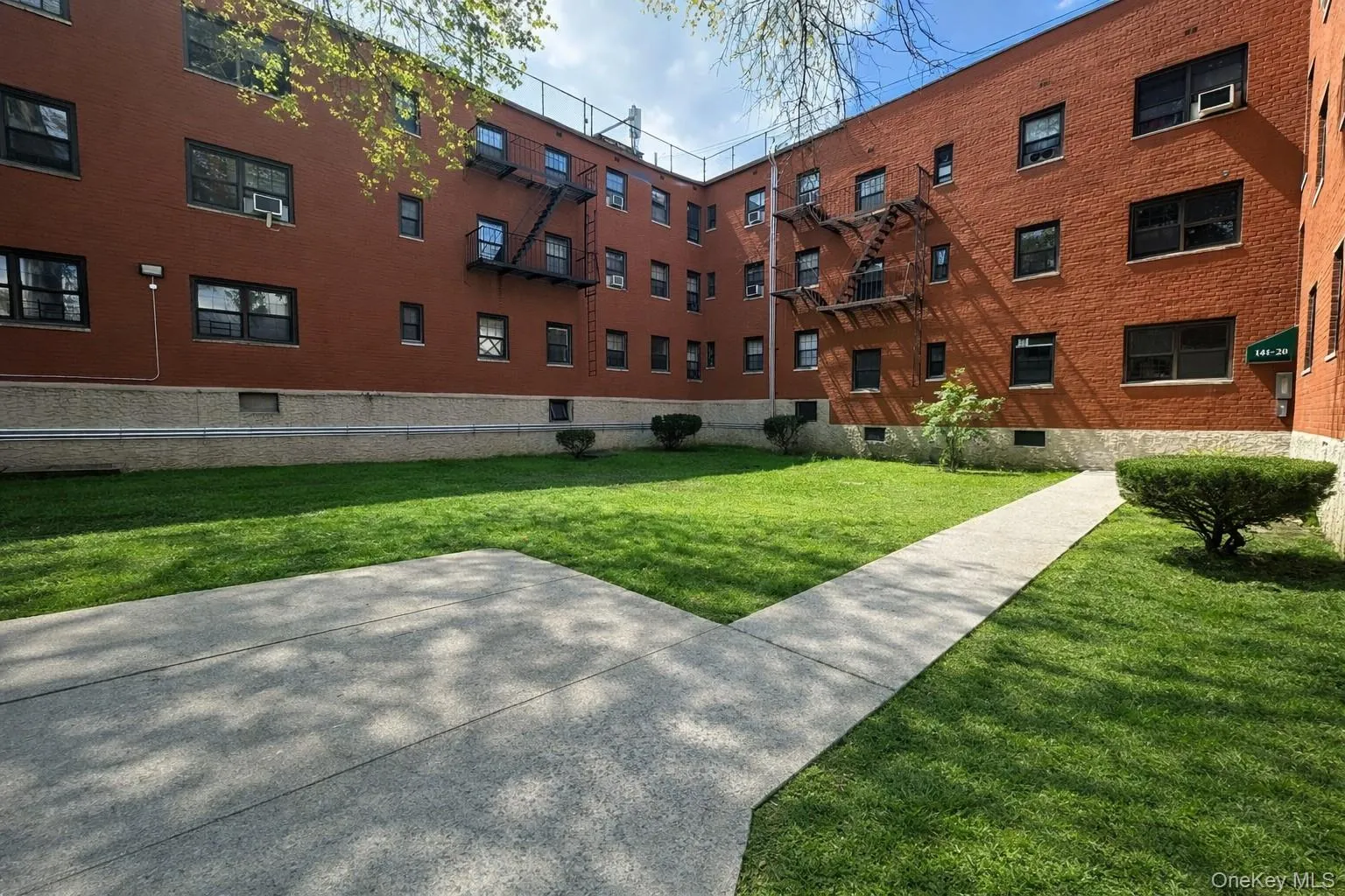 141-20 77 Road, New York, NY, 2 Bedrooms Bedrooms, 5 Rooms Rooms,1 BathroomBathrooms,Residential Lease,For Rent,77,0,1040137 141-20 77 Road, New York, NY, 2 Bedrooms Bedrooms, 5 Rooms Rooms,1 BathroomBathrooms,Residential Lease,For Rent,77,0,1040137
