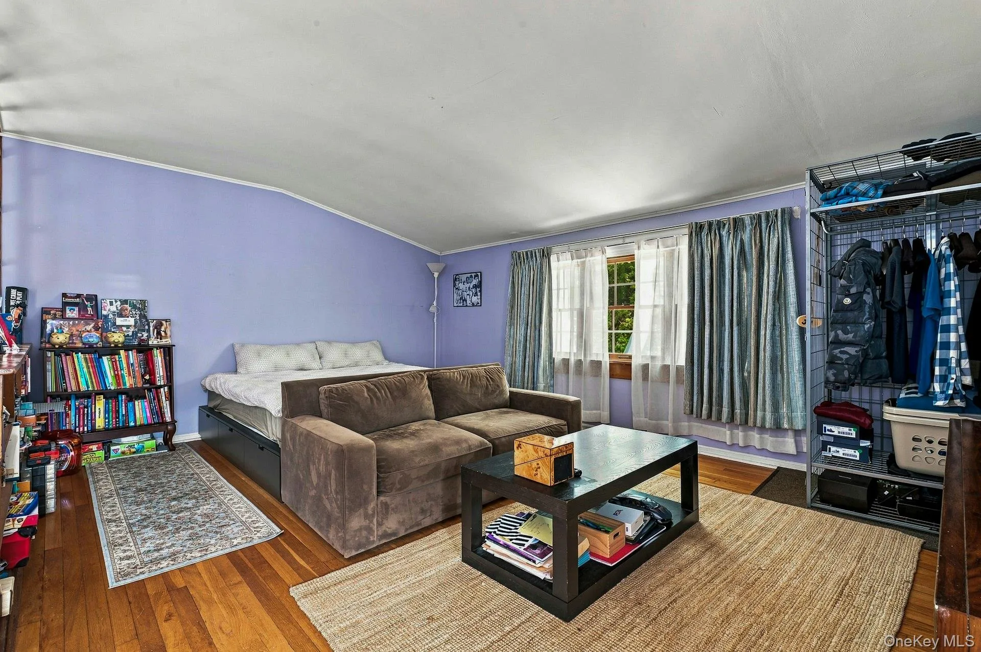 201 Chester Street, Hempstead, NY, 3 Bedrooms Bedrooms, 7 Rooms Rooms,1 BathroomBathrooms,Residential,For Rent,Chester,0,1040143 201 Chester Street, Hempstead, NY, 3 Bedrooms Bedrooms, 7 Rooms Rooms,1 BathroomBathrooms,Residential,For Rent,Chester,0,1040143