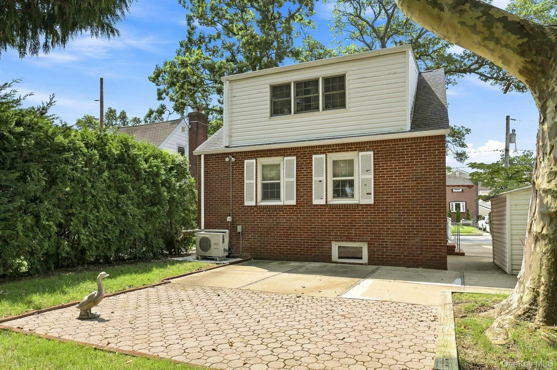 201 Chester Street, Hempstead, NY, 3 Bedrooms Bedrooms, 7 Rooms Rooms,1 BathroomBathrooms,Residential,For Rent,Chester,0,1040143 201 Chester Street, Hempstead, NY, 3 Bedrooms Bedrooms, 7 Rooms Rooms,1 BathroomBathrooms,Residential,For Rent,Chester,0,1040143