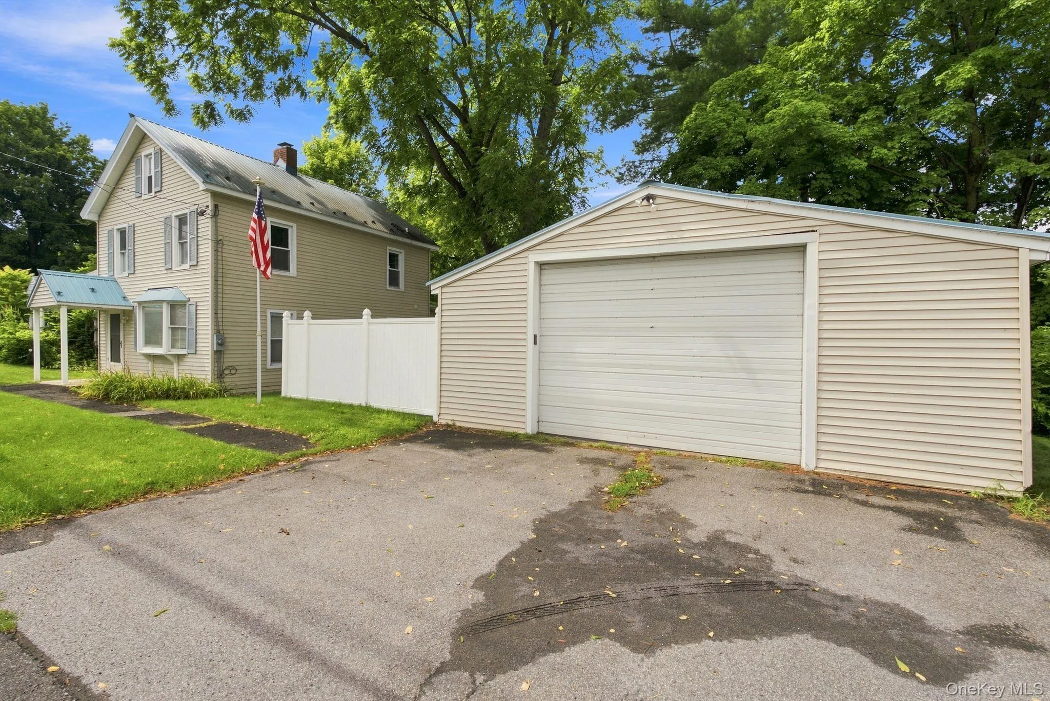 344 Broadway, Esopus, NY, 3 Bedrooms Bedrooms, 6 Rooms Rooms,1 BathroomBathrooms,Residential,For Rent,Broadway,0,1040145 344 Broadway, Esopus, NY, 3 Bedrooms Bedrooms, 6 Rooms Rooms,1 BathroomBathrooms,Residential,For Rent,Broadway,0,1040145