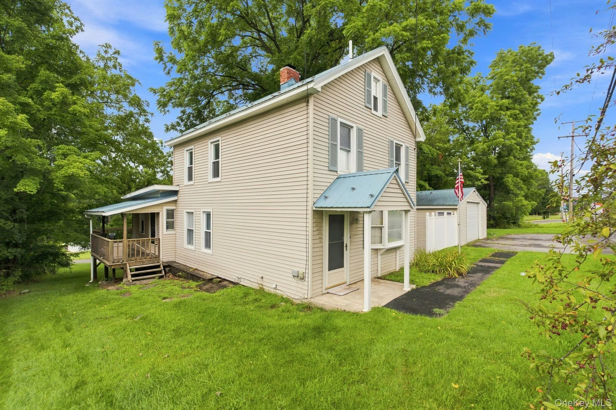 344 Broadway, Esopus, NY, 3 Bedrooms Bedrooms, 6 Rooms Rooms,1 BathroomBathrooms,Residential,For Rent,Broadway,0,1040145 344 Broadway, Esopus, NY, 3 Bedrooms Bedrooms, 6 Rooms Rooms,1 BathroomBathrooms,Residential,For Rent,Broadway,0,1040145