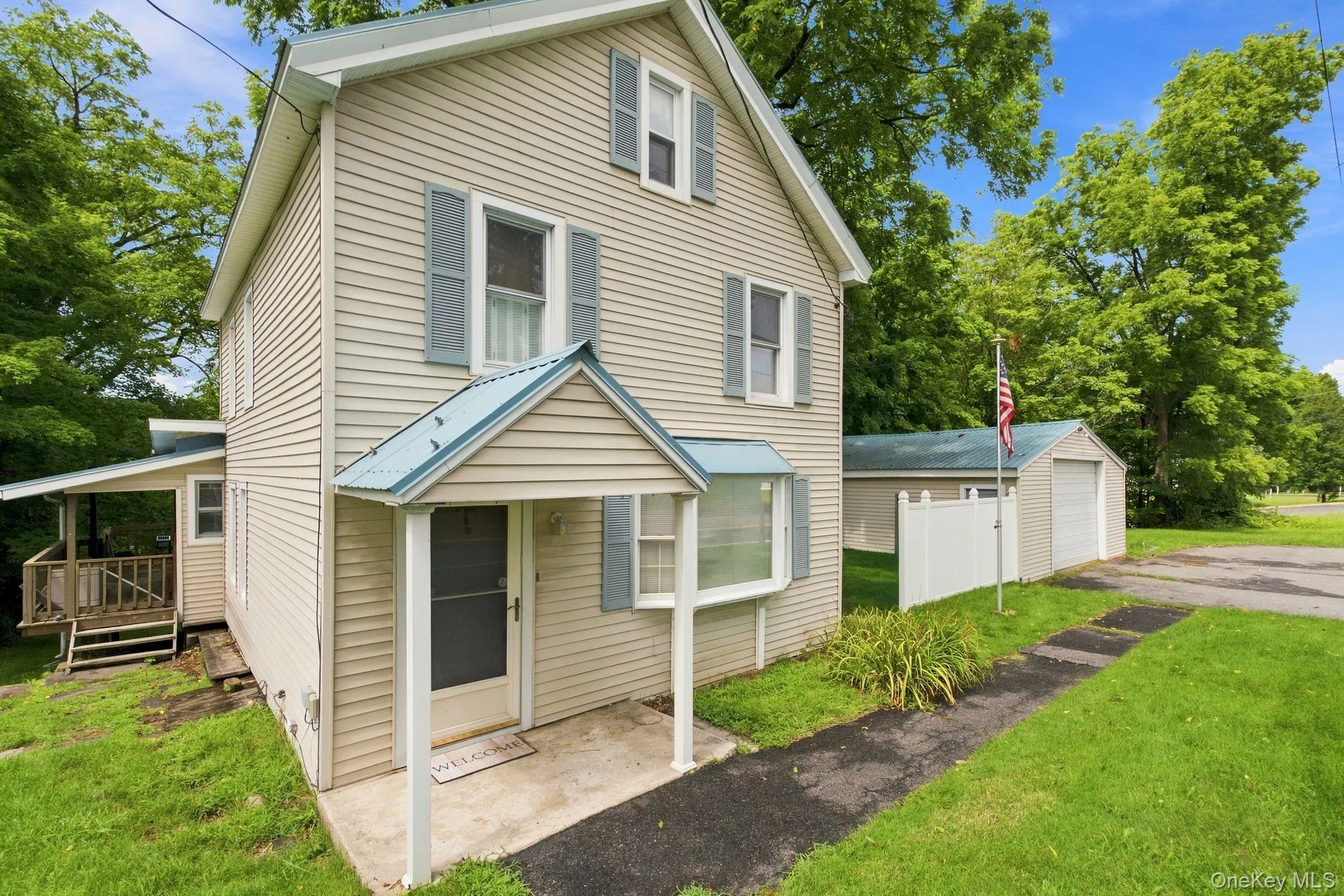 344 Broadway, Esopus, NY, 3 Bedrooms Bedrooms, 6 Rooms Rooms,1 BathroomBathrooms,Residential,For Rent,Broadway,0,1040145 344 Broadway, Esopus, NY, 3 Bedrooms Bedrooms, 6 Rooms Rooms,1 BathroomBathrooms,Residential,For Rent,Broadway,0,1040145
