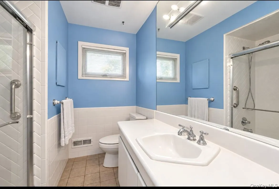 315 Cherry Place, Hempstead, NY, 3 Bedrooms Bedrooms, 7 Rooms Rooms,1 BathroomBathrooms,Residential,For Rent,Cherry,0,1040146 315 Cherry Place, Hempstead, NY, 3 Bedrooms Bedrooms, 7 Rooms Rooms,1 BathroomBathrooms,Residential,For Rent,Cherry,0,1040146