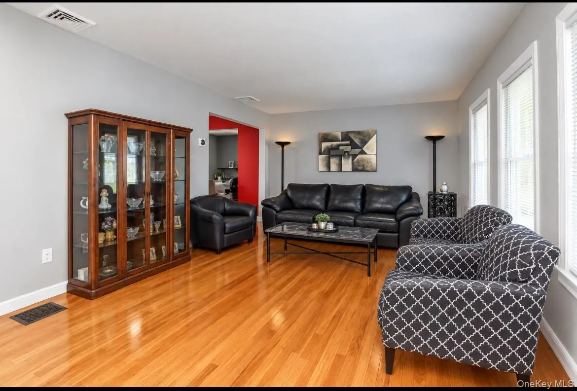 315 Cherry Place, Hempstead, NY, 3 Bedrooms Bedrooms, 7 Rooms Rooms,1 BathroomBathrooms,Residential,For Rent,Cherry,0,1040146 315 Cherry Place, Hempstead, NY, 3 Bedrooms Bedrooms, 7 Rooms Rooms,1 BathroomBathrooms,Residential,For Rent,Cherry,0,1040146
