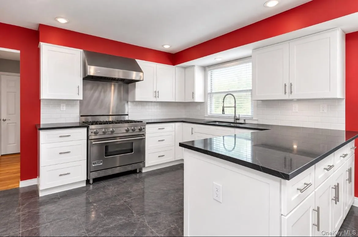 315 Cherry Place, Hempstead, NY, 3 Bedrooms Bedrooms, 7 Rooms Rooms,1 BathroomBathrooms,Residential,For Rent,Cherry,0,1040146 315 Cherry Place, Hempstead, NY, 3 Bedrooms Bedrooms, 7 Rooms Rooms,1 BathroomBathrooms,Residential,For Rent,Cherry,0,1040146