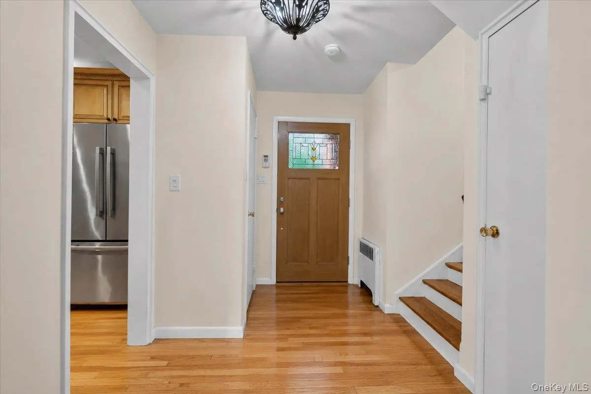254 Farrington Avenue, Mount Pleasant, NY, 4 Bedrooms Bedrooms, 8 Rooms Rooms,3 BathroomsBathrooms,Residential,For Rent,Farrington,0,1040148 254 Farrington Avenue, Mount Pleasant, NY, 4 Bedrooms Bedrooms, 8 Rooms Rooms,3 BathroomsBathrooms,Residential,For Rent,Farrington,0,1040148