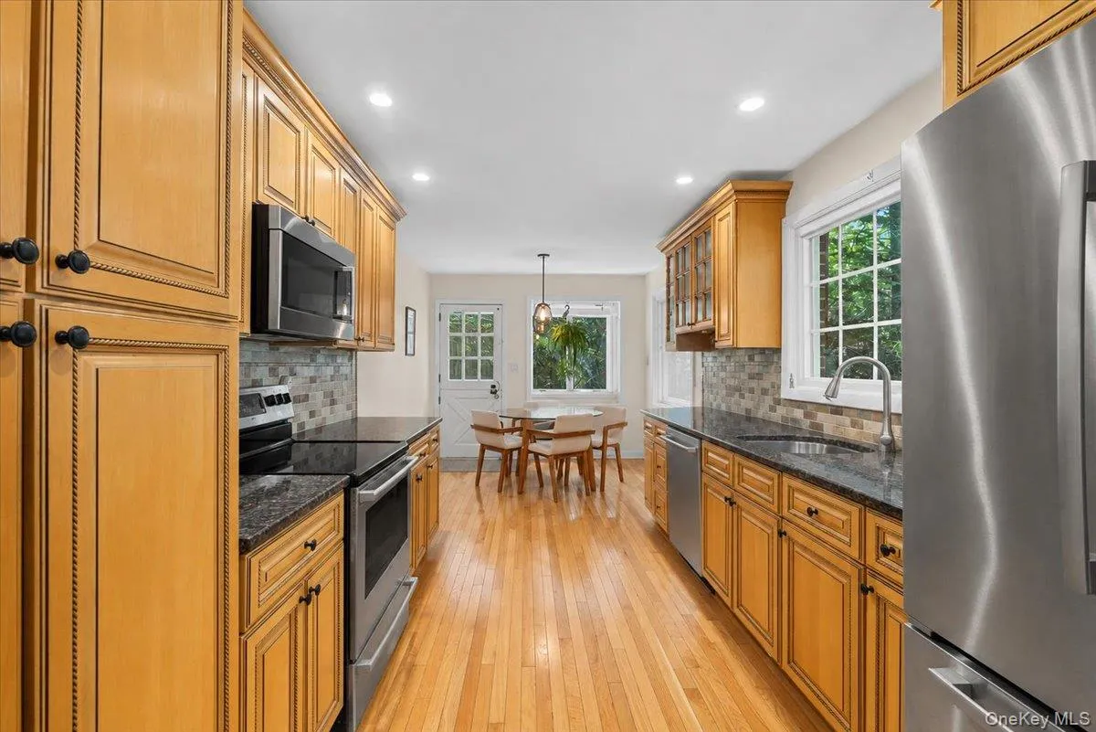 254 Farrington Avenue, Mount Pleasant, NY, 4 Bedrooms Bedrooms, 8 Rooms Rooms,3 BathroomsBathrooms,Residential,For Rent,Farrington,0,1040148 254 Farrington Avenue, Mount Pleasant, NY, 4 Bedrooms Bedrooms, 8 Rooms Rooms,3 BathroomsBathrooms,Residential,For Rent,Farrington,0,1040148