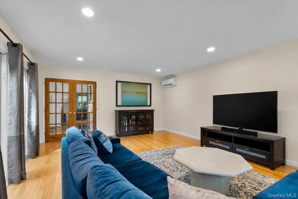 254 Farrington Avenue, Mount Pleasant, NY, 4 Bedrooms Bedrooms, 8 Rooms Rooms,3 BathroomsBathrooms,Residential,For Rent,Farrington,0,1040148 254 Farrington Avenue, Mount Pleasant, NY, 4 Bedrooms Bedrooms, 8 Rooms Rooms,3 BathroomsBathrooms,Residential,For Rent,Farrington,0,1040148