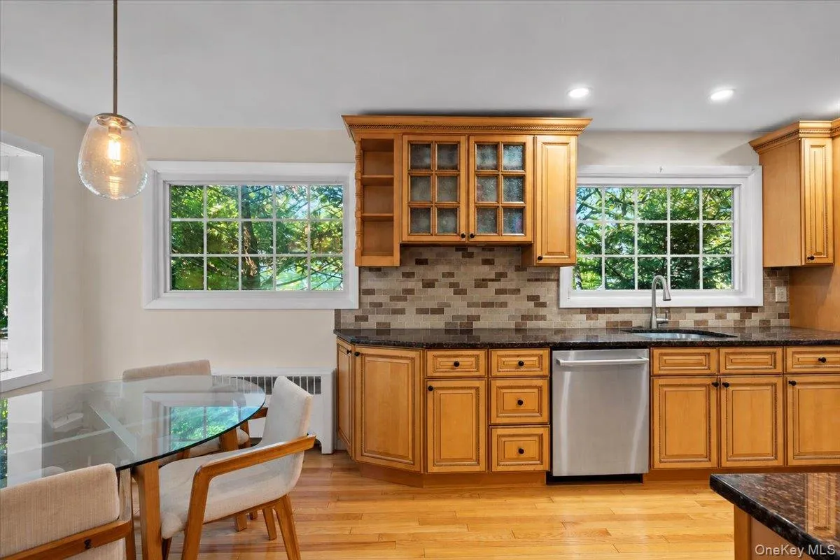 254 Farrington Avenue, Mount Pleasant, NY, 4 Bedrooms Bedrooms, 8 Rooms Rooms,3 BathroomsBathrooms,Residential,For Rent,Farrington,0,1040148 254 Farrington Avenue, Mount Pleasant, NY, 4 Bedrooms Bedrooms, 8 Rooms Rooms,3 BathroomsBathrooms,Residential,For Rent,Farrington,0,1040148