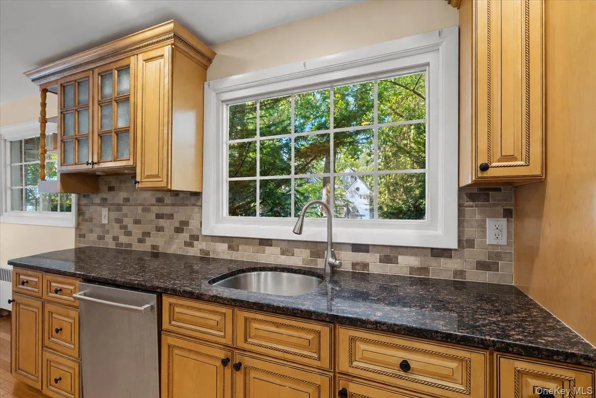 254 Farrington Avenue, Mount Pleasant, NY, 4 Bedrooms Bedrooms, 8 Rooms Rooms,3 BathroomsBathrooms,Residential,For Rent,Farrington,0,1040148 254 Farrington Avenue, Mount Pleasant, NY, 4 Bedrooms Bedrooms, 8 Rooms Rooms,3 BathroomsBathrooms,Residential,For Rent,Farrington,0,1040148