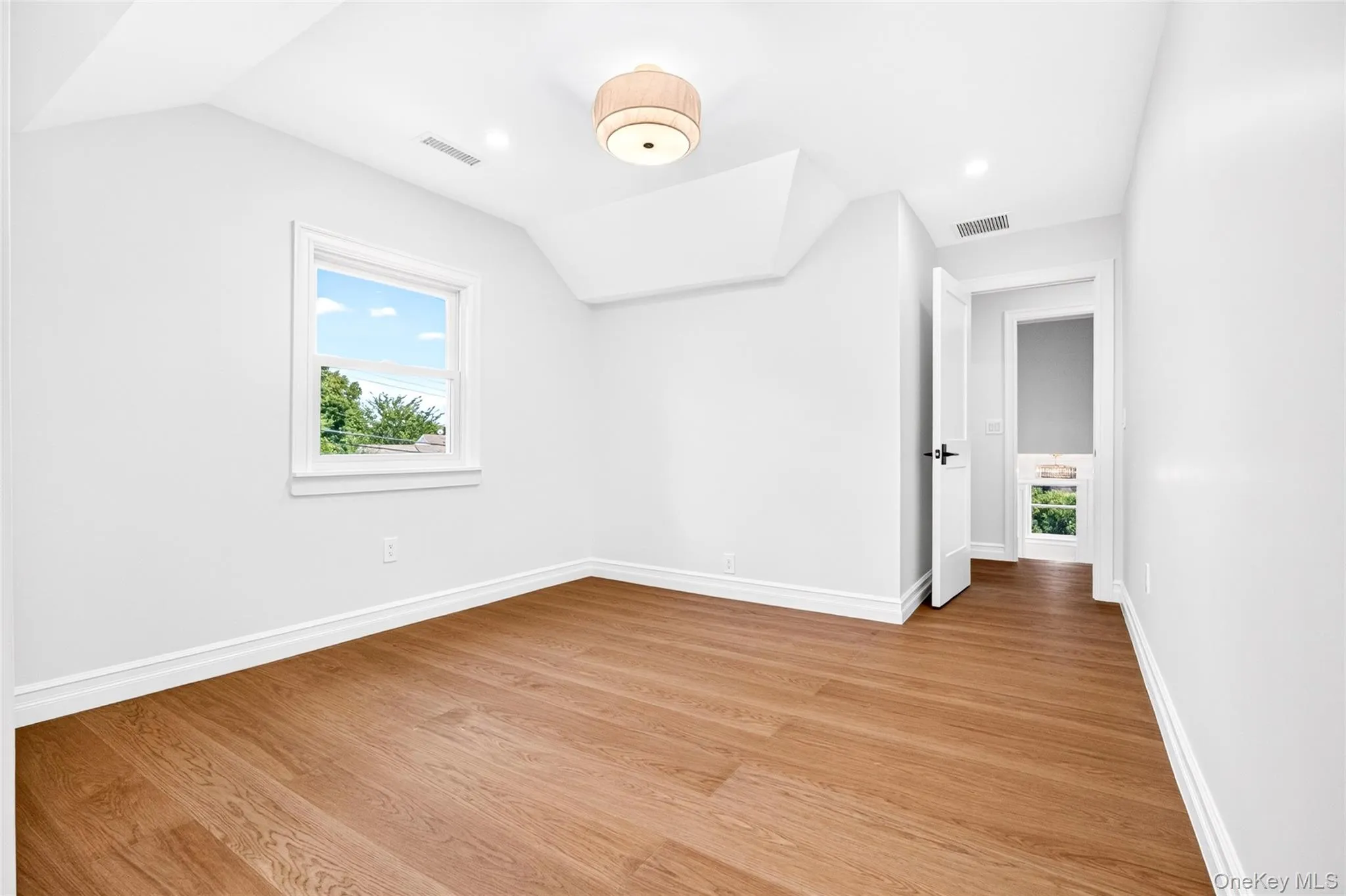 22 Northway, Eastchester, NY, 5 Bedrooms Bedrooms, 10 Rooms Rooms,4 BathroomsBathrooms,Residential,For Rent,Northway,0,1040151 22 Northway, Eastchester, NY, 5 Bedrooms Bedrooms, 10 Rooms Rooms,4 BathroomsBathrooms,Residential,For Rent,Northway,0,1040151