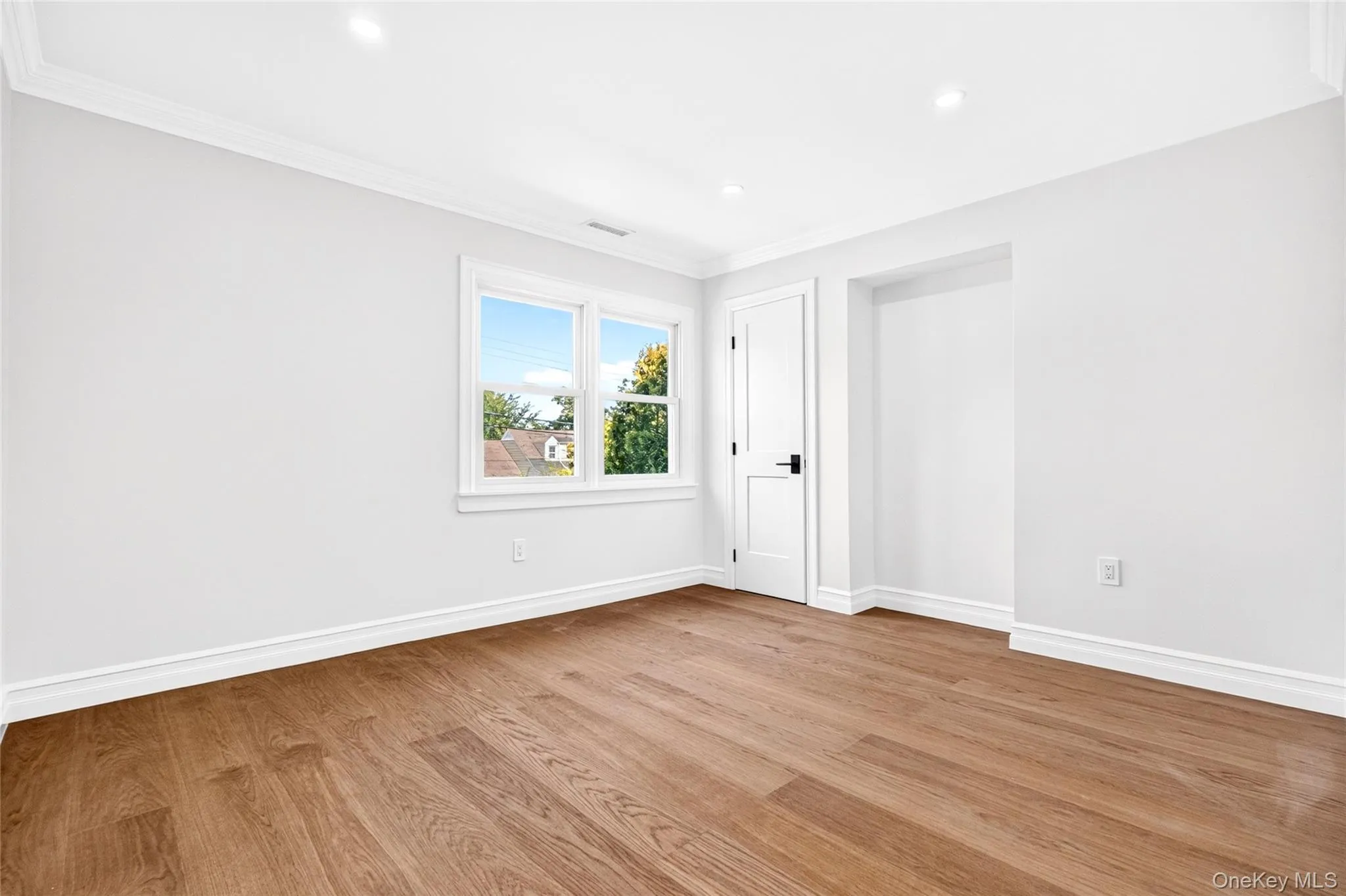 22 Northway, Eastchester, NY, 5 Bedrooms Bedrooms, 10 Rooms Rooms,4 BathroomsBathrooms,Residential,For Rent,Northway,0,1040151 22 Northway, Eastchester, NY, 5 Bedrooms Bedrooms, 10 Rooms Rooms,4 BathroomsBathrooms,Residential,For Rent,Northway,0,1040151