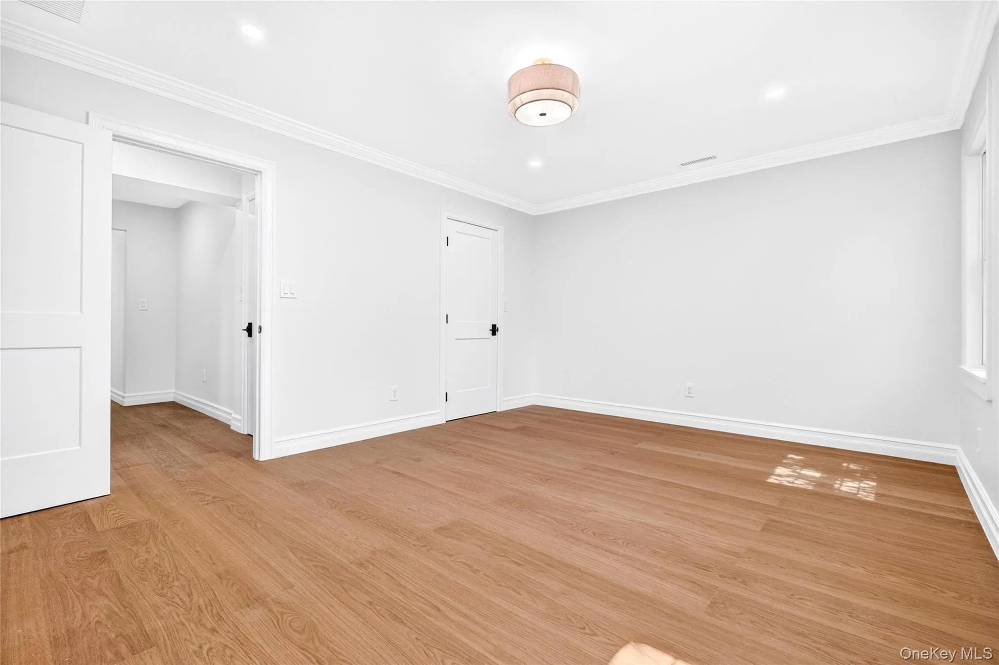 22 Northway, Eastchester, NY, 5 Bedrooms Bedrooms, 10 Rooms Rooms,4 BathroomsBathrooms,Residential,For Rent,Northway,0,1040151 22 Northway, Eastchester, NY, 5 Bedrooms Bedrooms, 10 Rooms Rooms,4 BathroomsBathrooms,Residential,For Rent,Northway,0,1040151