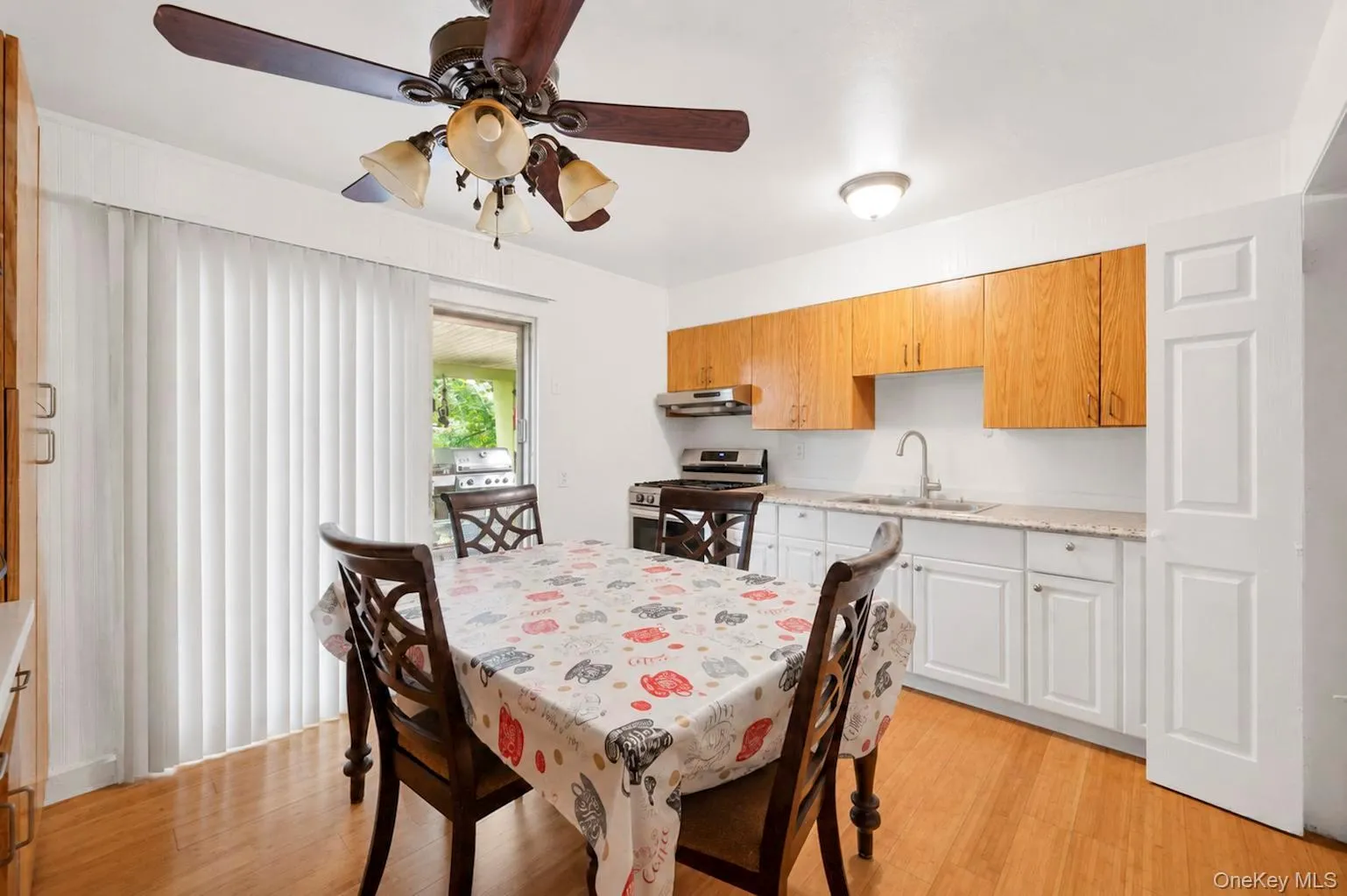 35 Hart Street, Brookhaven, NY, 5 Bedrooms Bedrooms, 8 Rooms Rooms,2 BathroomsBathrooms,Residential,For Rent,Hart,0,1040157 35 Hart Street, Brookhaven, NY, 5 Bedrooms Bedrooms, 8 Rooms Rooms,2 BathroomsBathrooms,Residential,For Rent,Hart,0,1040157