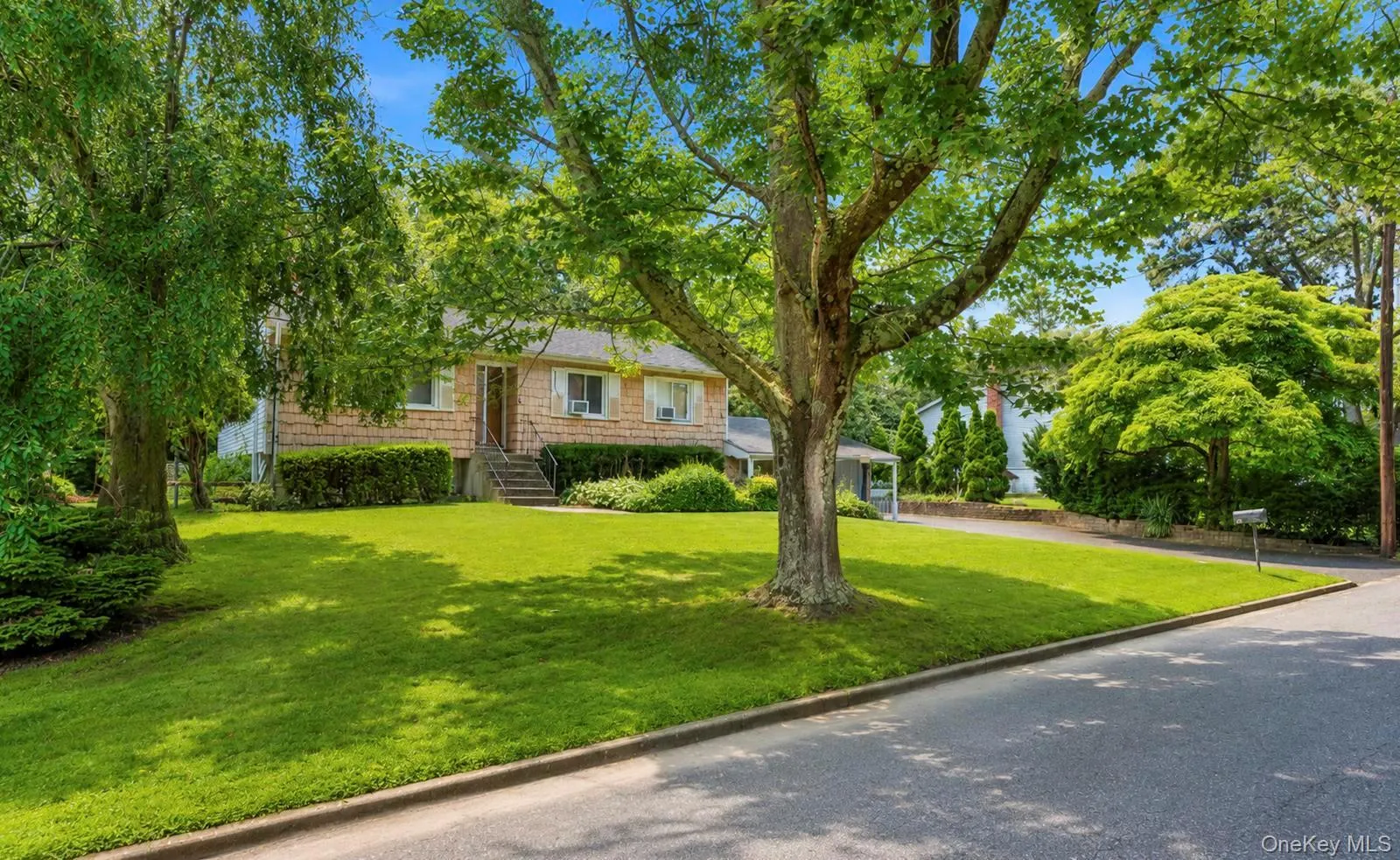 35 Hart Street, Brookhaven, NY, 5 Bedrooms Bedrooms, 8 Rooms Rooms,2 BathroomsBathrooms,Residential,For Rent,Hart,0,1040157 35 Hart Street, Brookhaven, NY, 5 Bedrooms Bedrooms, 8 Rooms Rooms,2 BathroomsBathrooms,Residential,For Rent,Hart,0,1040157