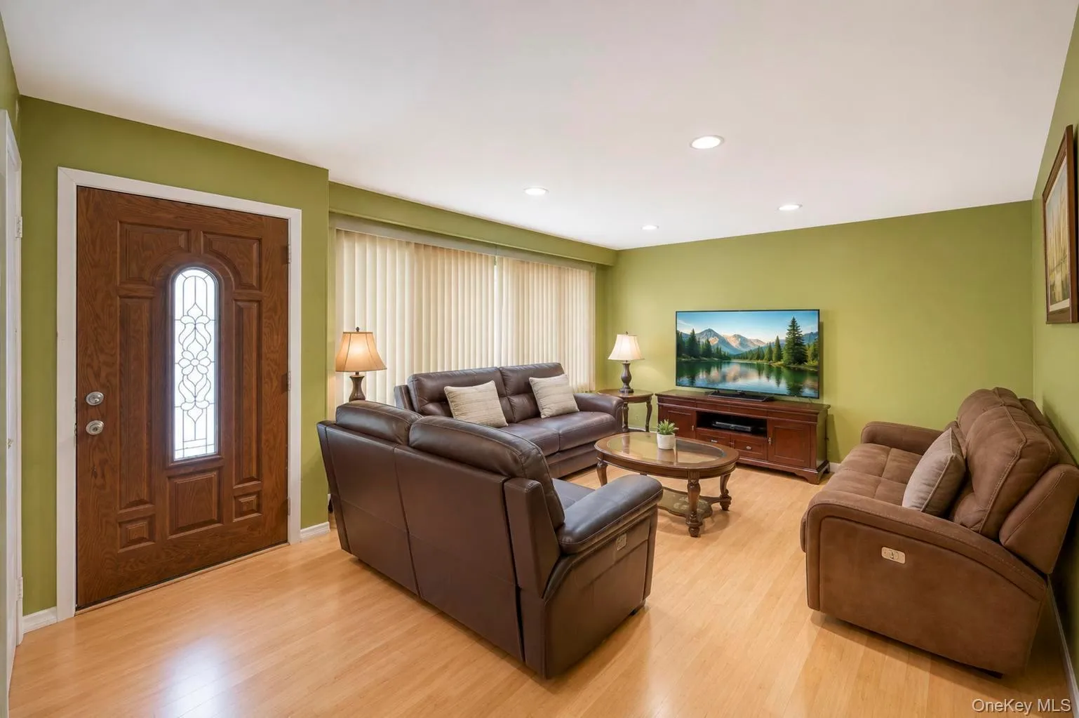 35 Hart Street, Brookhaven, NY, 5 Bedrooms Bedrooms, 8 Rooms Rooms,2 BathroomsBathrooms,Residential,For Rent,Hart,0,1040157 35 Hart Street, Brookhaven, NY, 5 Bedrooms Bedrooms, 8 Rooms Rooms,2 BathroomsBathrooms,Residential,For Rent,Hart,0,1040157