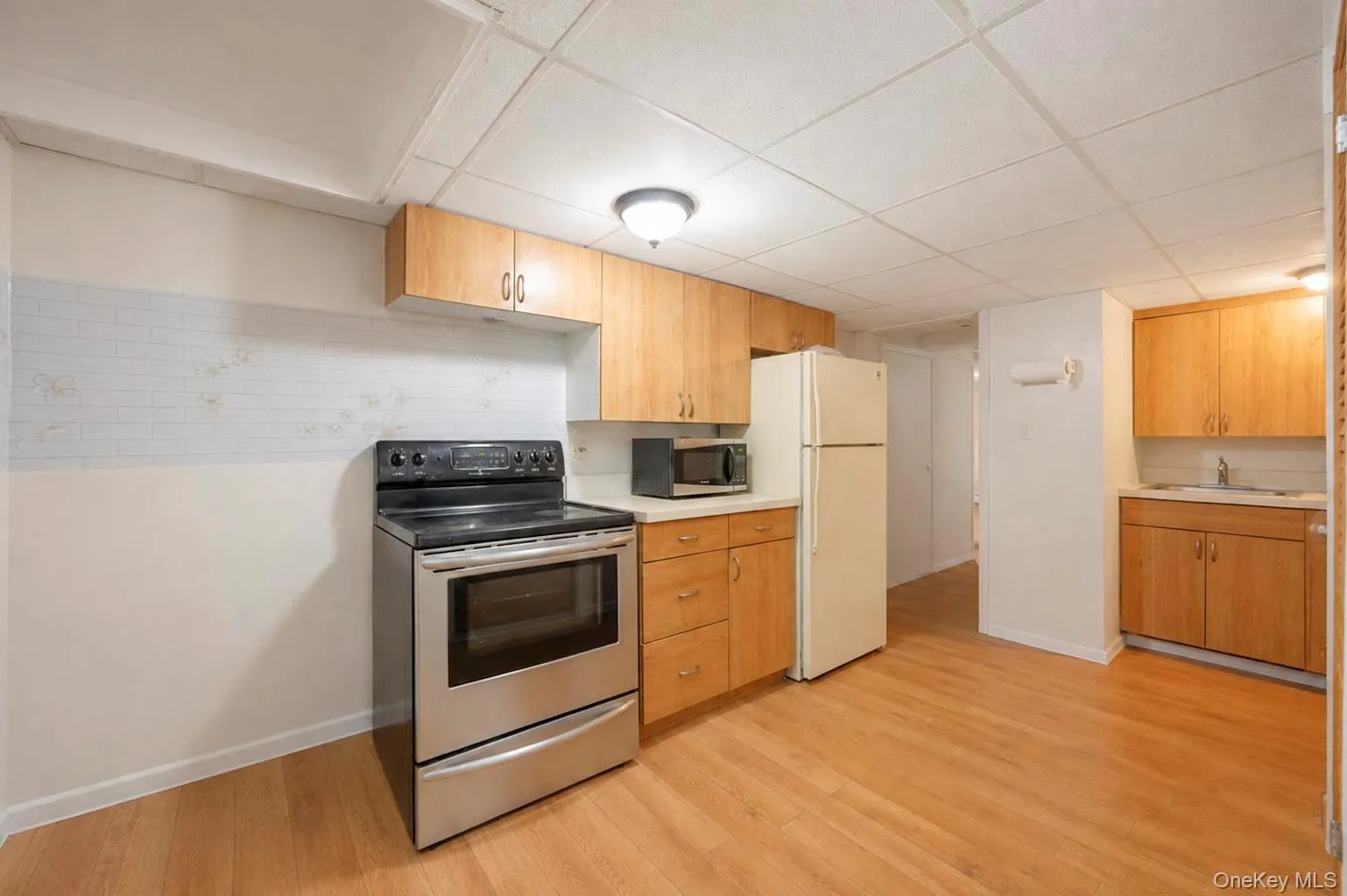 35 Hart Street, Brookhaven, NY, 5 Bedrooms Bedrooms, 8 Rooms Rooms,2 BathroomsBathrooms,Residential,For Rent,Hart,0,1040157 35 Hart Street, Brookhaven, NY, 5 Bedrooms Bedrooms, 8 Rooms Rooms,2 BathroomsBathrooms,Residential,For Rent,Hart,0,1040157