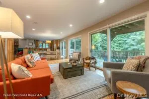 20 Pennsylvania Avenue, Catskill, NY, 3 Bedrooms Bedrooms, 10 Rooms Rooms,3 BathroomsBathrooms,Residential,For Rent,Pennsylvania,0,1040160 20 Pennsylvania Avenue, Catskill, NY, 3 Bedrooms Bedrooms, 10 Rooms Rooms,3 BathroomsBathrooms,Residential,For Rent,Pennsylvania,0,1040160