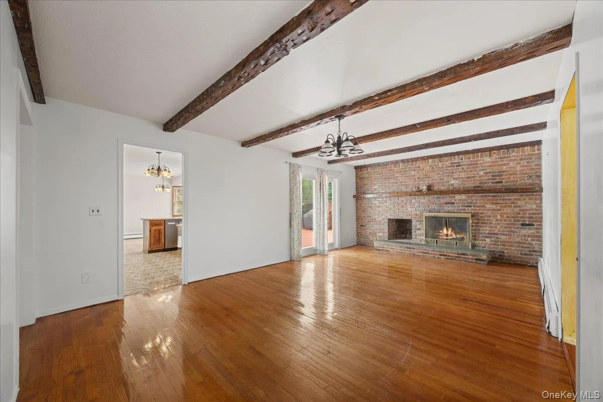 12 George Court, Brookhaven, NY, 4 Bedrooms Bedrooms, 8 Rooms Rooms,2 BathroomsBathrooms,Residential,For Rent,George,0,1040165 12 George Court, Brookhaven, NY, 4 Bedrooms Bedrooms, 8 Rooms Rooms,2 BathroomsBathrooms,Residential,For Rent,George,0,1040165
