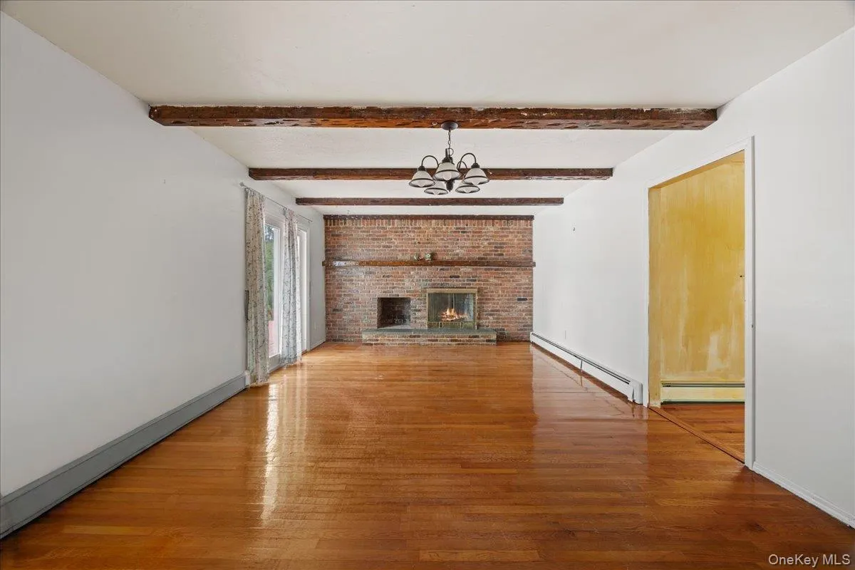 12 George Court, Brookhaven, NY, 4 Bedrooms Bedrooms, 8 Rooms Rooms,2 BathroomsBathrooms,Residential,For Rent,George,0,1040165 12 George Court, Brookhaven, NY, 4 Bedrooms Bedrooms, 8 Rooms Rooms,2 BathroomsBathrooms,Residential,For Rent,George,0,1040165