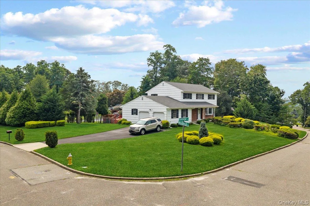 12 George Court, Brookhaven, NY, 4 Bedrooms Bedrooms, 8 Rooms Rooms,2 BathroomsBathrooms,Residential,For Rent,George,0,1040165 12 George Court, Brookhaven, NY, 4 Bedrooms Bedrooms, 8 Rooms Rooms,2 BathroomsBathrooms,Residential,For Rent,George,0,1040165