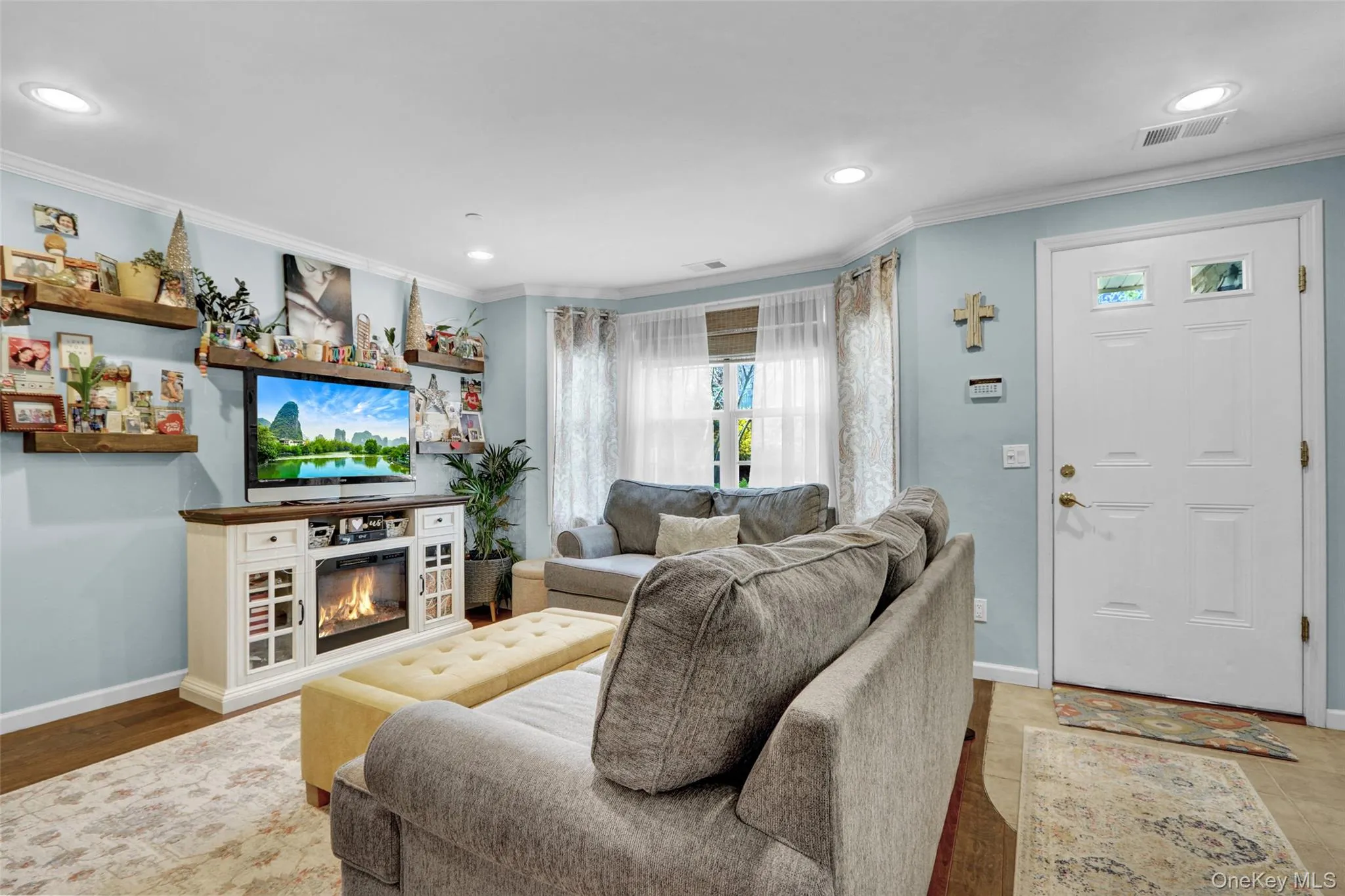 219 Medea Way, Islip, NY, 2 Bedrooms Bedrooms, 4 Rooms Rooms,2 BathroomsBathrooms,Residential,For Rent,Medea,0,1040166 219 Medea Way, Islip, NY, 2 Bedrooms Bedrooms, 4 Rooms Rooms,2 BathroomsBathrooms,Residential,For Rent,Medea,0,1040166