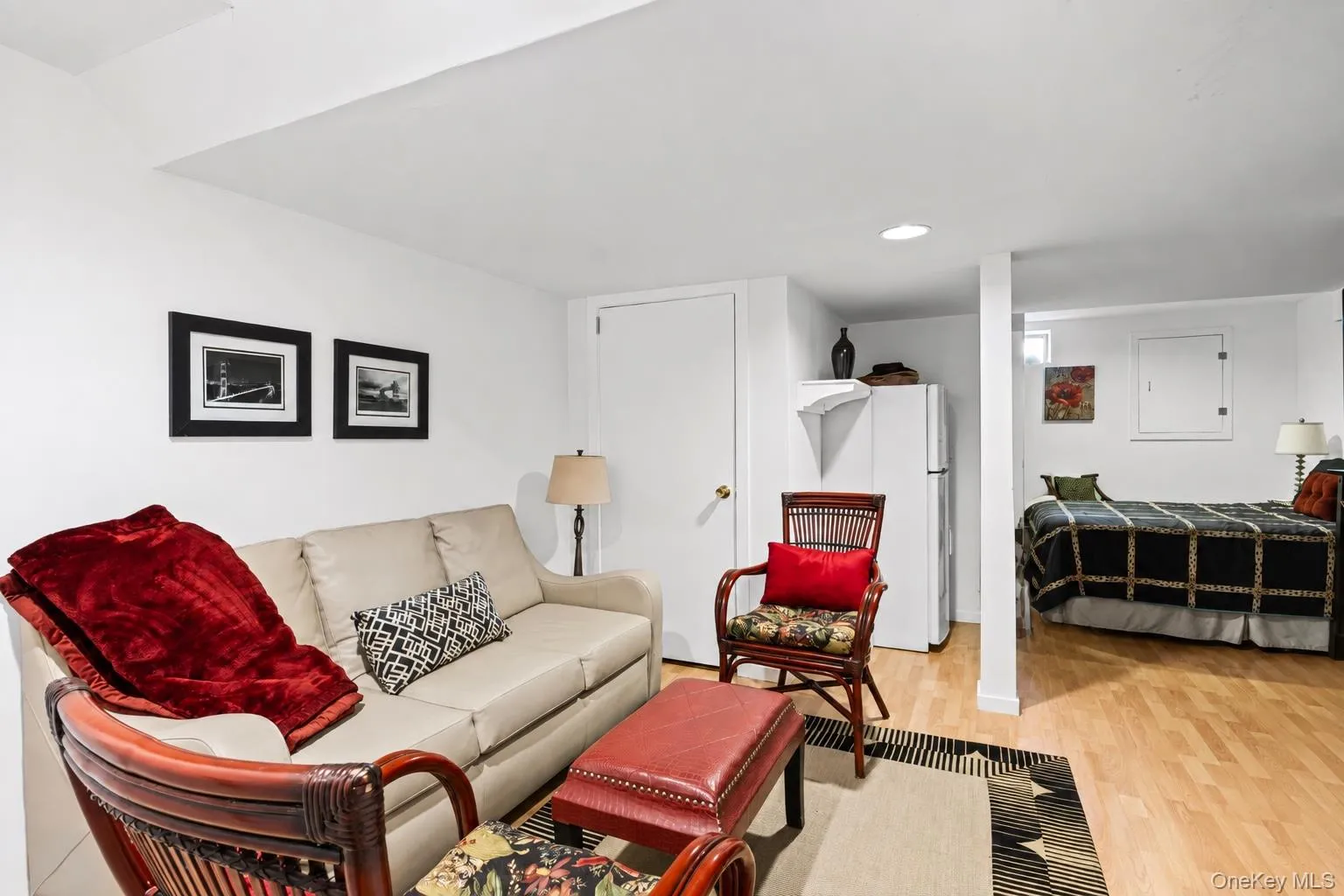 400 Noyack Road, Southampton, NY, 2 Bedrooms Bedrooms, 6 Rooms Rooms,2 BathroomsBathrooms,Residential,For Rent,Noyack,0,1040167 400 Noyack Road, Southampton, NY, 2 Bedrooms Bedrooms, 6 Rooms Rooms,2 BathroomsBathrooms,Residential,For Rent,Noyack,0,1040167