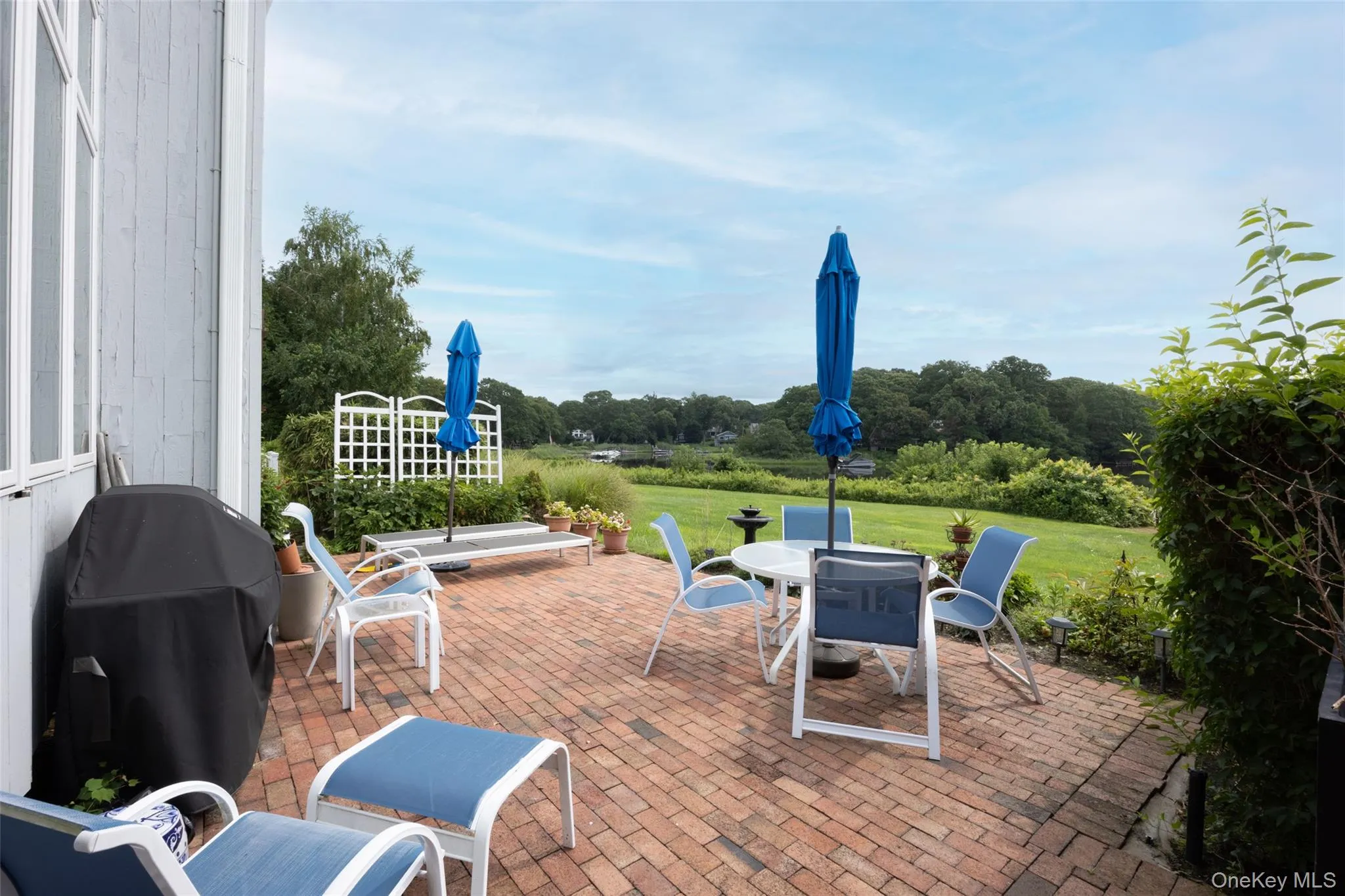 400 Noyack Road, Southampton, NY, 2 Bedrooms Bedrooms, 6 Rooms Rooms,2 BathroomsBathrooms,Residential,For Rent,Noyack,0,1040167 400 Noyack Road, Southampton, NY, 2 Bedrooms Bedrooms, 6 Rooms Rooms,2 BathroomsBathrooms,Residential,For Rent,Noyack,0,1040167