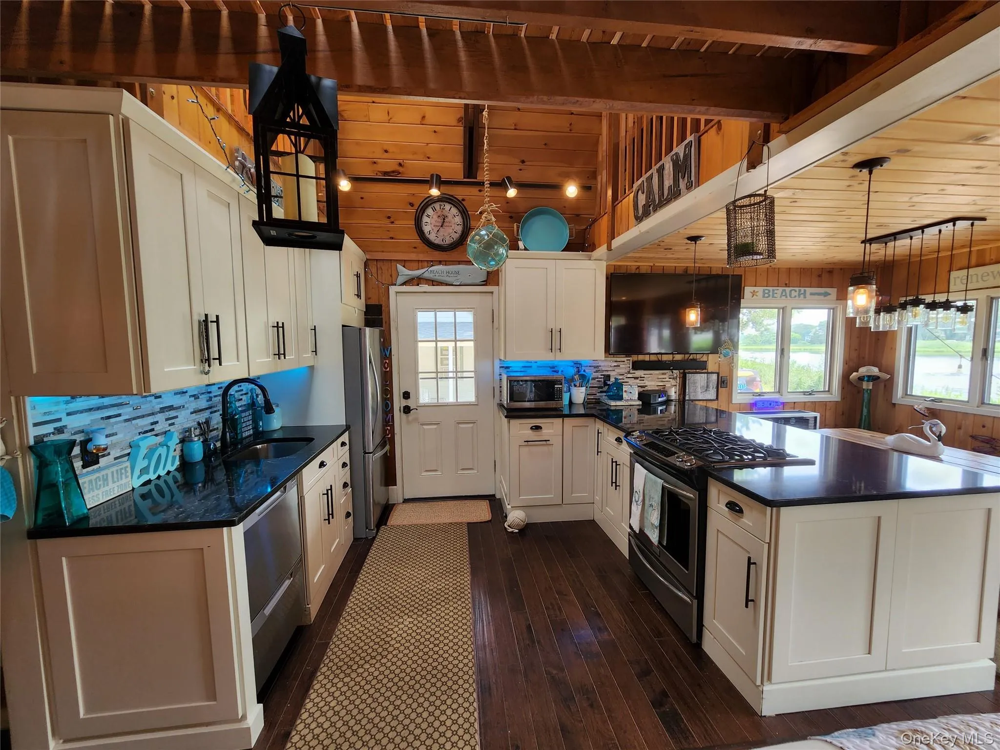 100 Reeves Bay Trail, Southampton, NY, 4 Bedrooms Bedrooms, 6 Rooms Rooms,1 BathroomBathrooms,Residential,For Rent,Reeves Bay,0,1040168 100 Reeves Bay Trail, Southampton, NY, 4 Bedrooms Bedrooms, 6 Rooms Rooms,1 BathroomBathrooms,Residential,For Rent,Reeves Bay,0,1040168