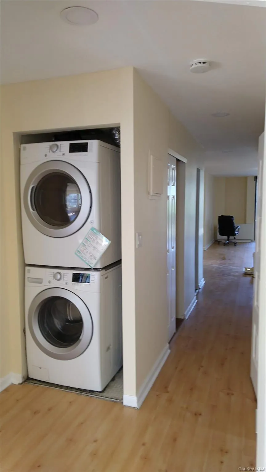 7118 164th Street, New York, NY, 3 Bedrooms Bedrooms, 6 Rooms Rooms,2 BathroomsBathrooms,Residential Lease,For Rent,164th,0,1040173 7118 164th Street, New York, NY, 3 Bedrooms Bedrooms, 6 Rooms Rooms,2 BathroomsBathrooms,Residential Lease,For Rent,164th,0,1040173