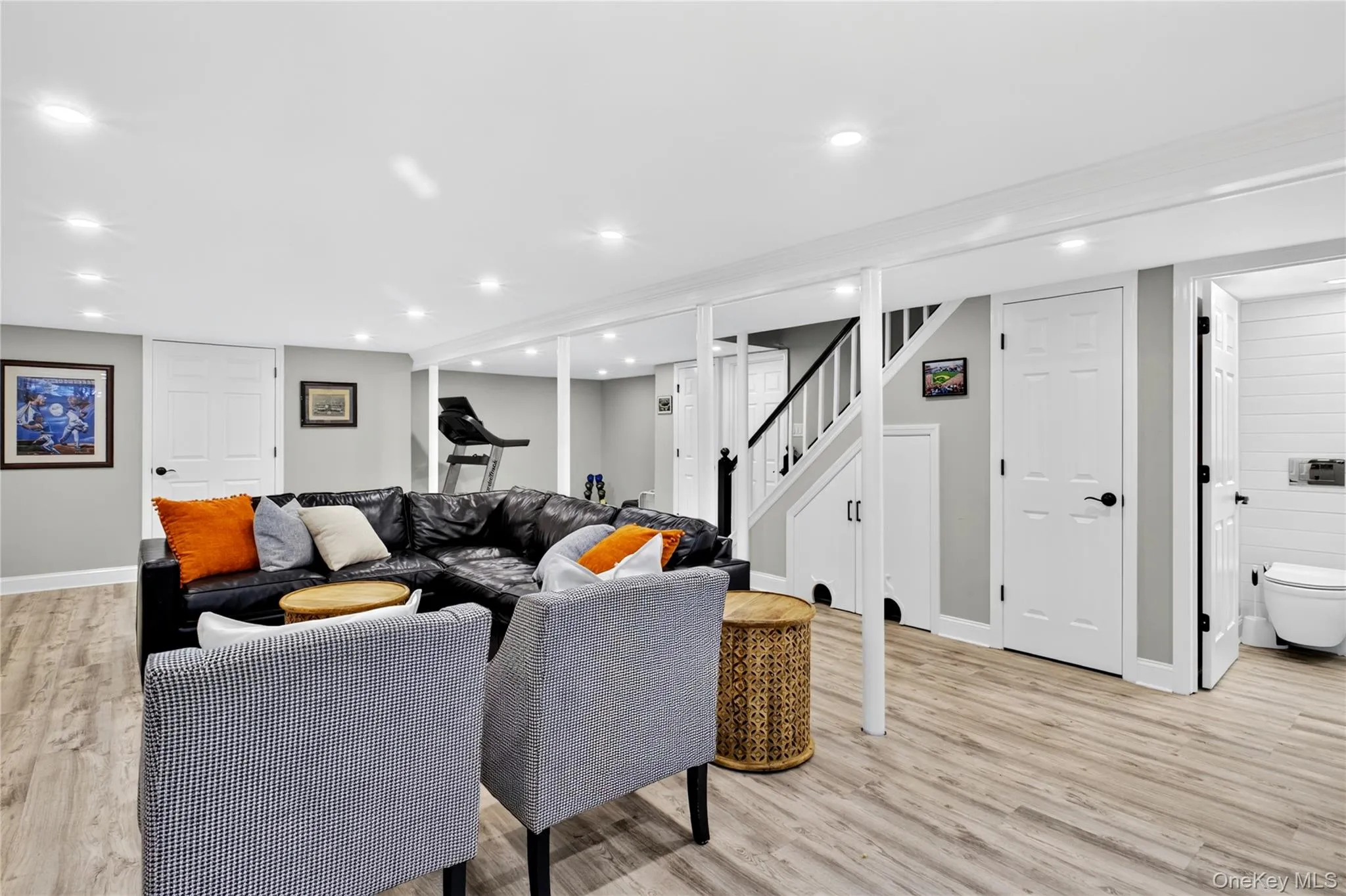 38 Laurel Street, Hempstead, NY, 5 Bedrooms Bedrooms, 10 Rooms Rooms,2 BathroomsBathrooms,Residential,For Rent,Laurel,0,1040188 38 Laurel Street, Hempstead, NY, 5 Bedrooms Bedrooms, 10 Rooms Rooms,2 BathroomsBathrooms,Residential,For Rent,Laurel,0,1040188