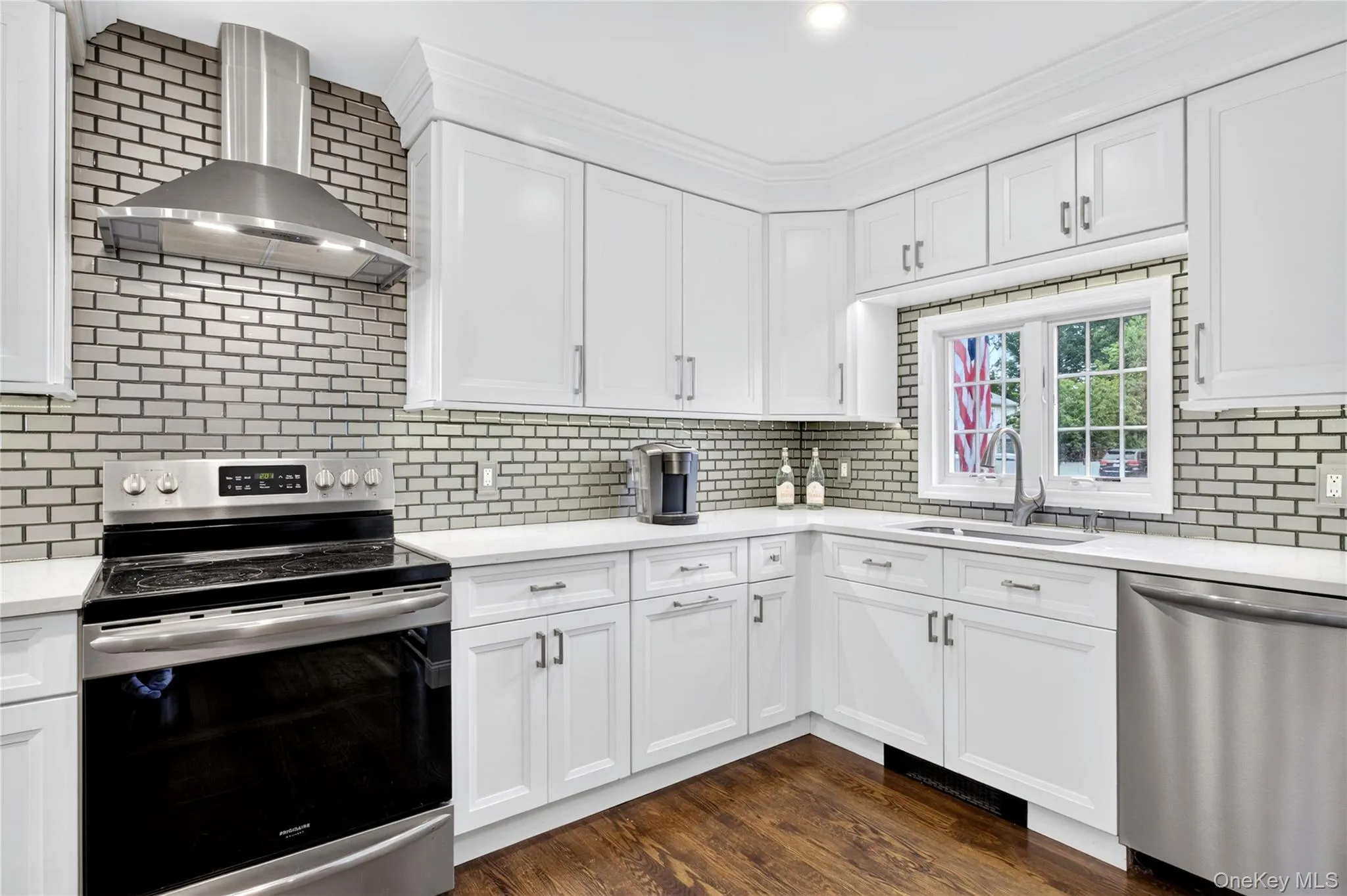 38 Laurel Street, Hempstead, NY, 5 Bedrooms Bedrooms, 10 Rooms Rooms,2 BathroomsBathrooms,Residential,For Rent,Laurel,0,1040188 38 Laurel Street, Hempstead, NY, 5 Bedrooms Bedrooms, 10 Rooms Rooms,2 BathroomsBathrooms,Residential,For Rent,Laurel,0,1040188