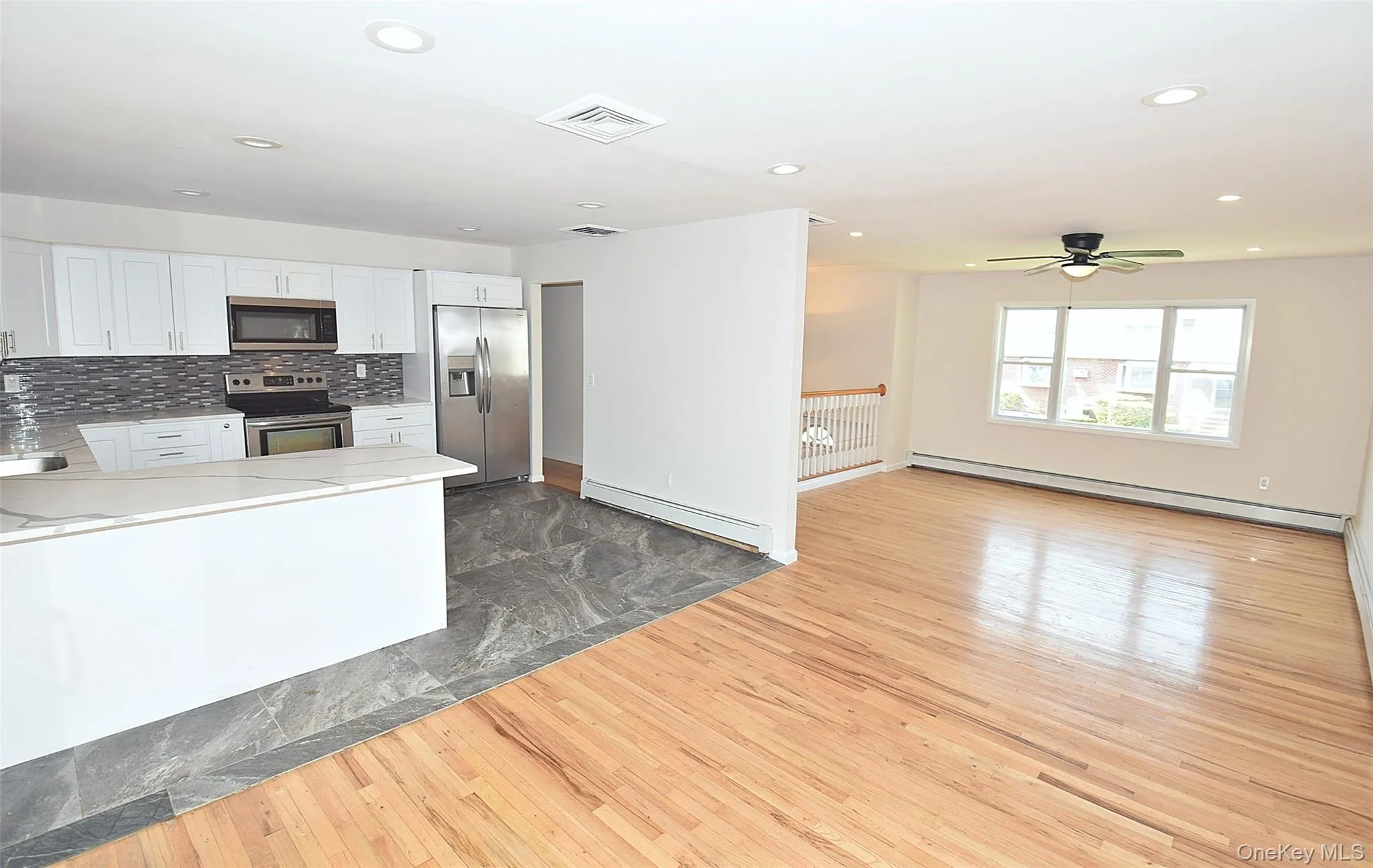 226 14th Avenue, West Babylon, NY, 6 Bedrooms Bedrooms, 13 Rooms Rooms,4 BathroomsBathrooms,Residential,For Rent,14th,0,1040189 226 14th Avenue, West Babylon, NY, 6 Bedrooms Bedrooms, 13 Rooms Rooms,4 BathroomsBathrooms,Residential,For Rent,14th,0,1040189