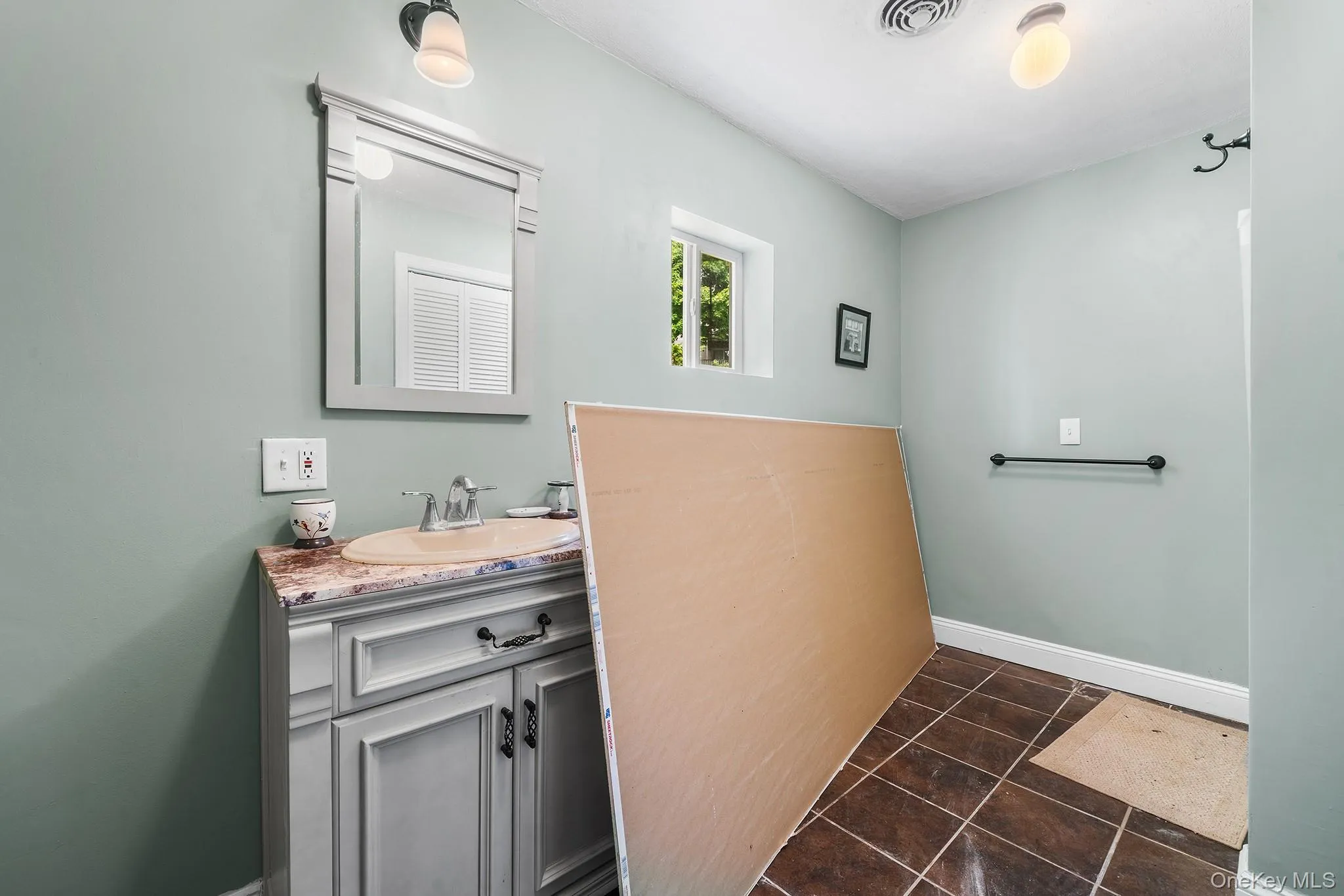 149 Valley View Avenue, Monroe, NY, 3 Bedrooms Bedrooms, 5 Rooms Rooms,2 BathroomsBathrooms,Residential,For Rent,Valley View,0,1040191 149 Valley View Avenue, Monroe, NY, 3 Bedrooms Bedrooms, 5 Rooms Rooms,2 BathroomsBathrooms,Residential,For Rent,Valley View,0,1040191